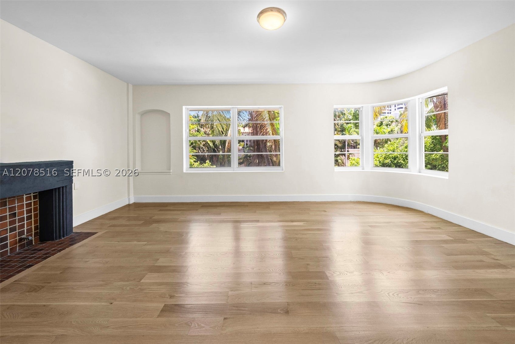 1435 West Ave 4