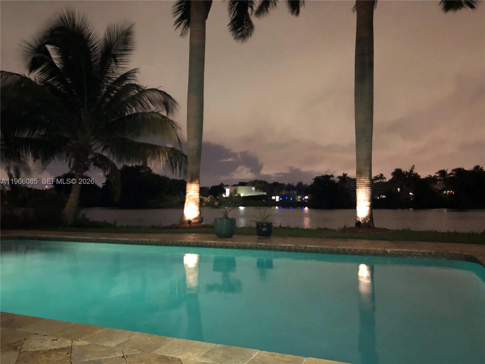 960 Bayberry Point Dr