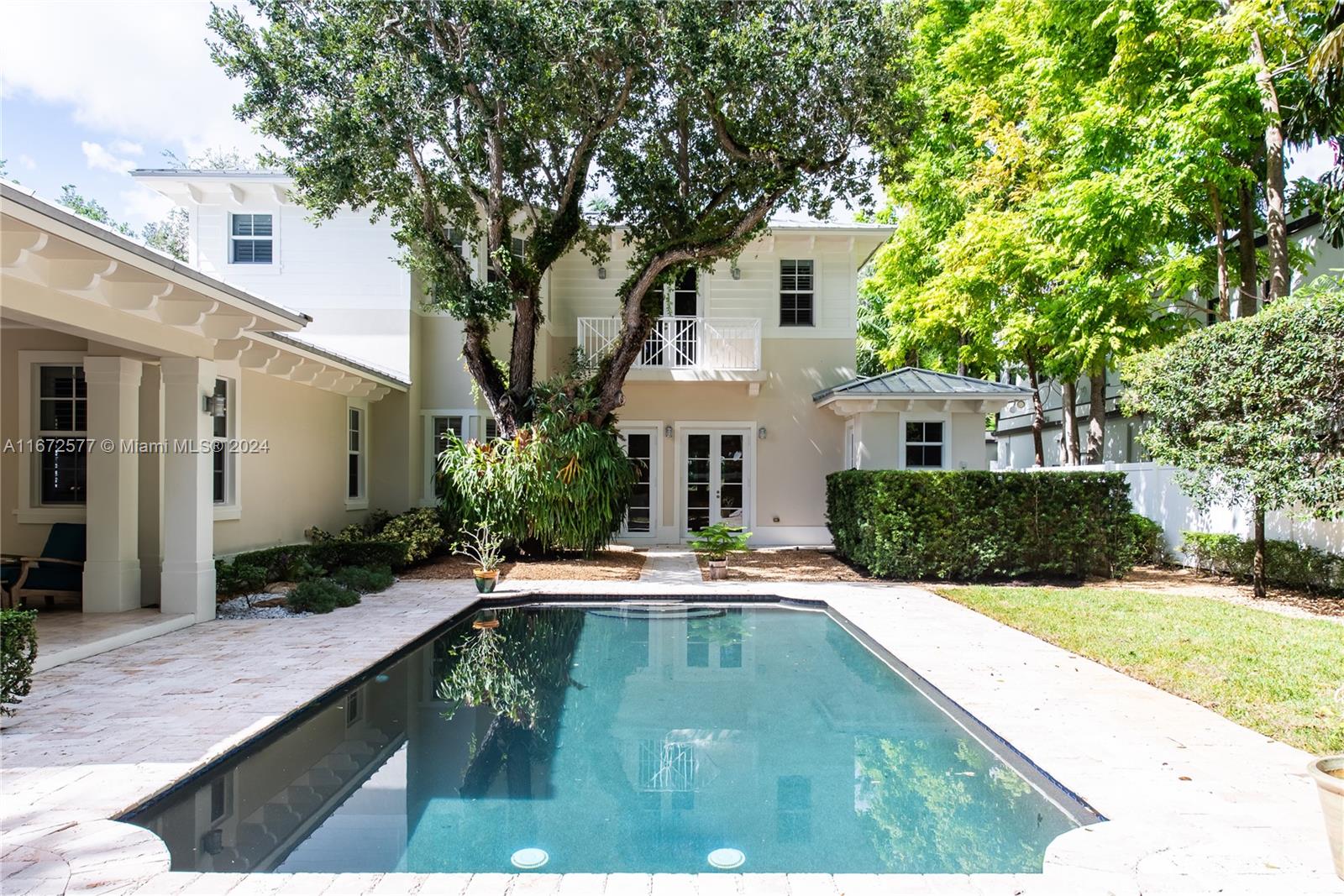 PINECREST VILLAS 2 ADDN - Residential