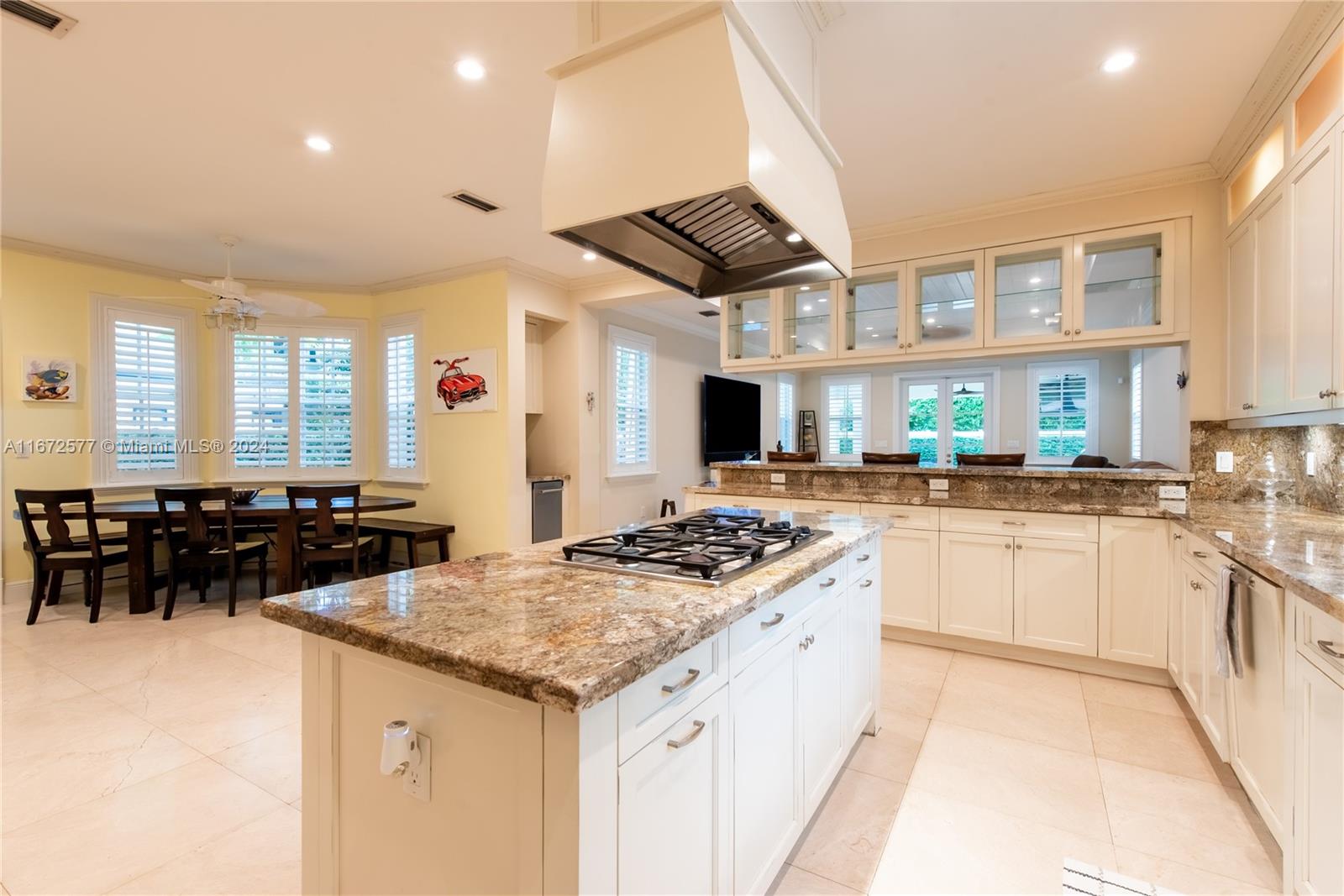 PINECREST VILLAS 2 ADDN - Residential