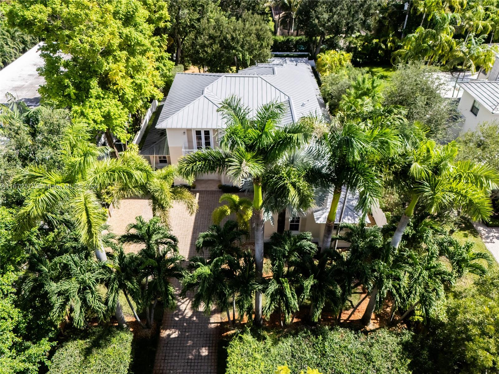 PINECREST VILLAS 2 ADDN - Residential
