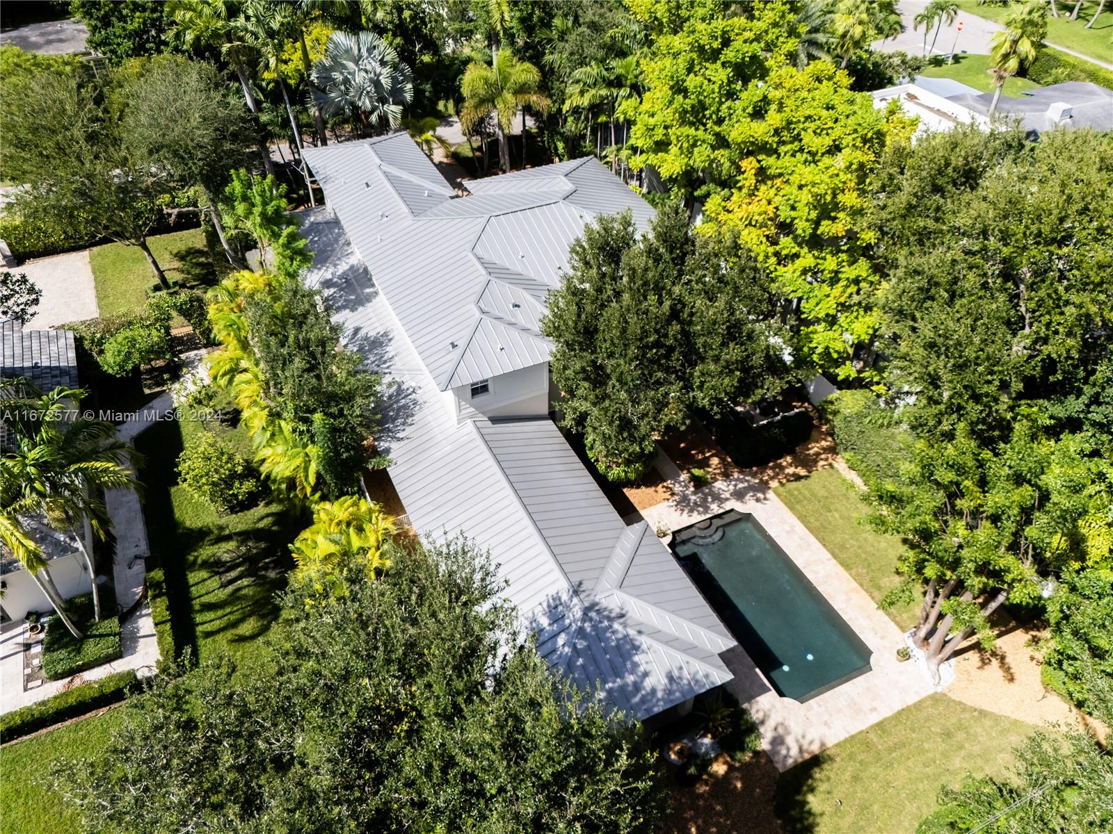 PINECREST VILLAS 2 ADDN - Residential