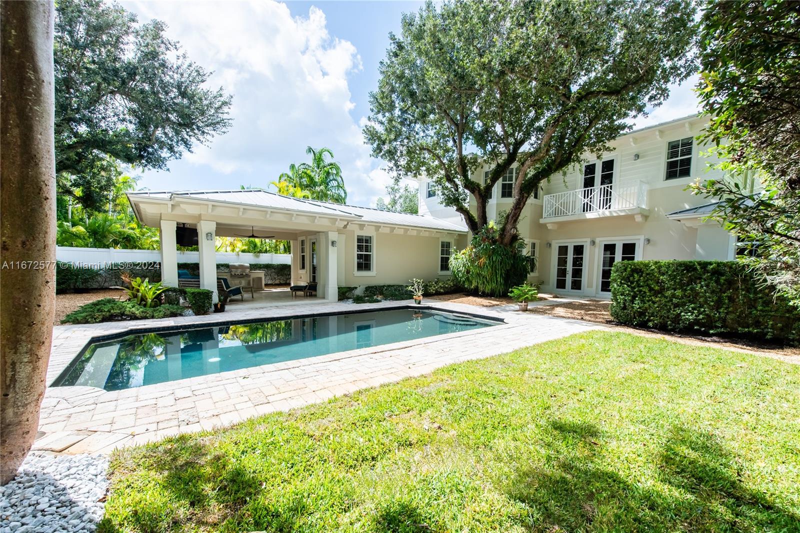 PINECREST VILLAS 2 ADDN - Residential