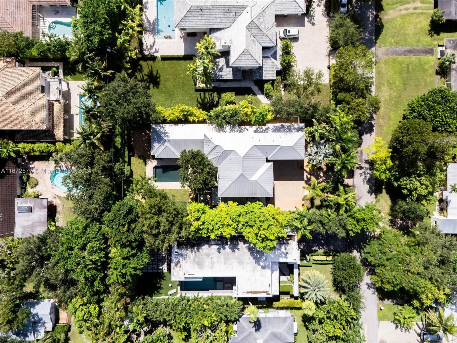 PINECREST VILLAS 2 ADDN - Residential