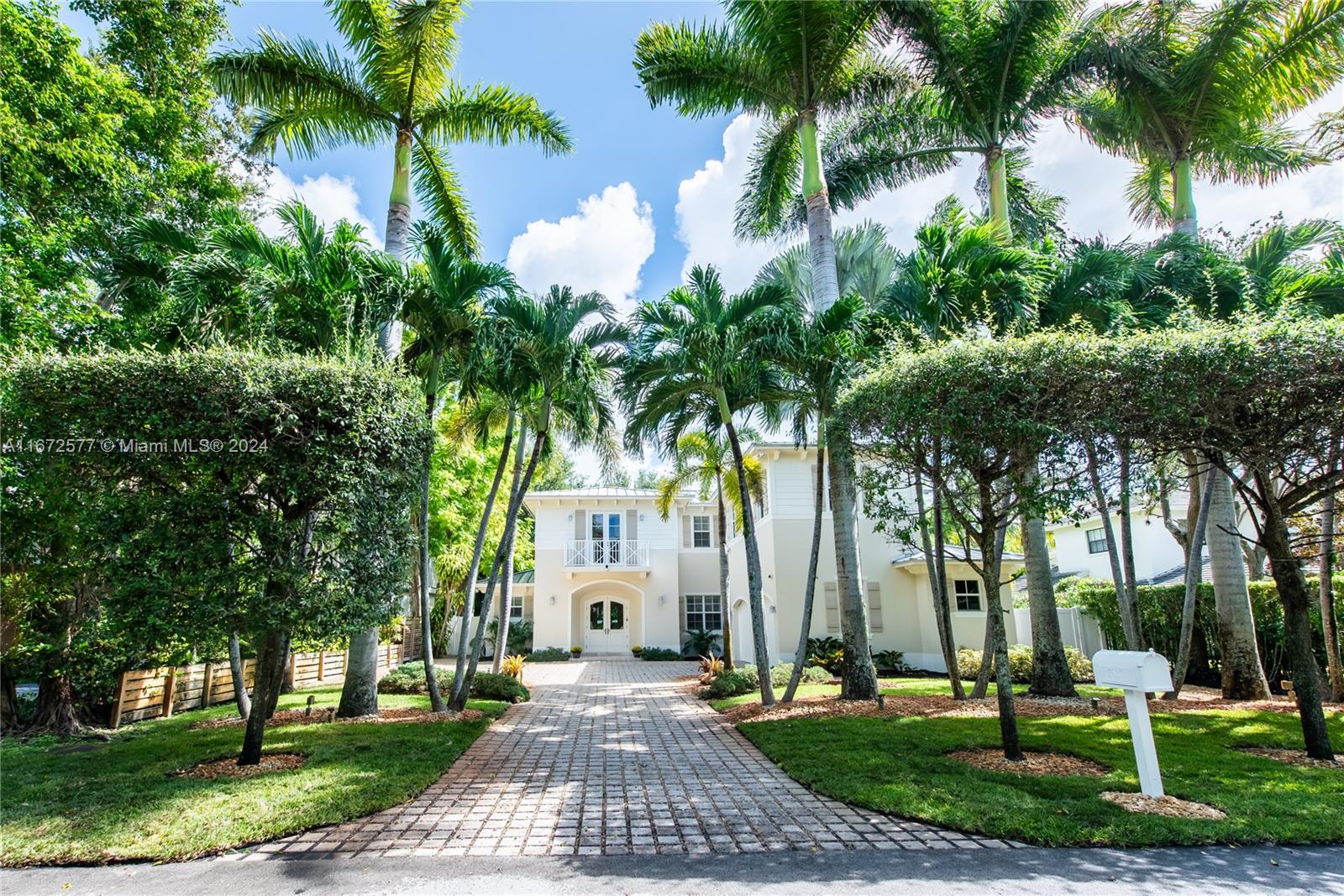 PINECREST VILLAS 2 ADDN - Residential