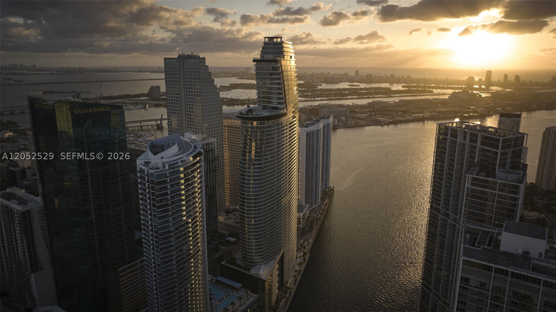 300 Biscayne Boulevard Way 1705W