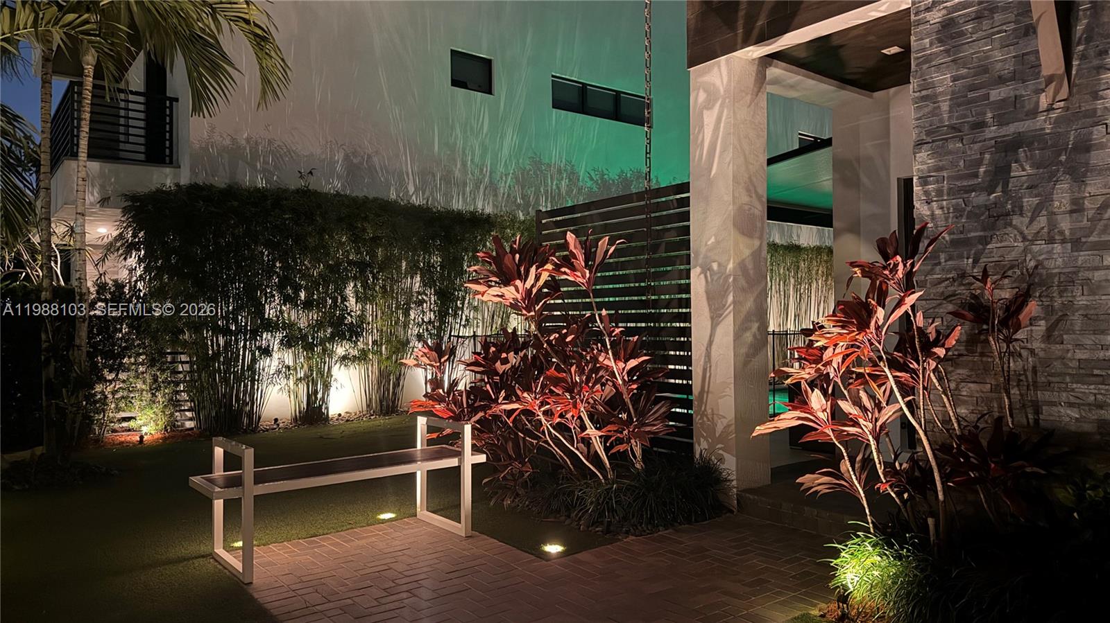 CANARIAS AT DORAL - Residential Lease