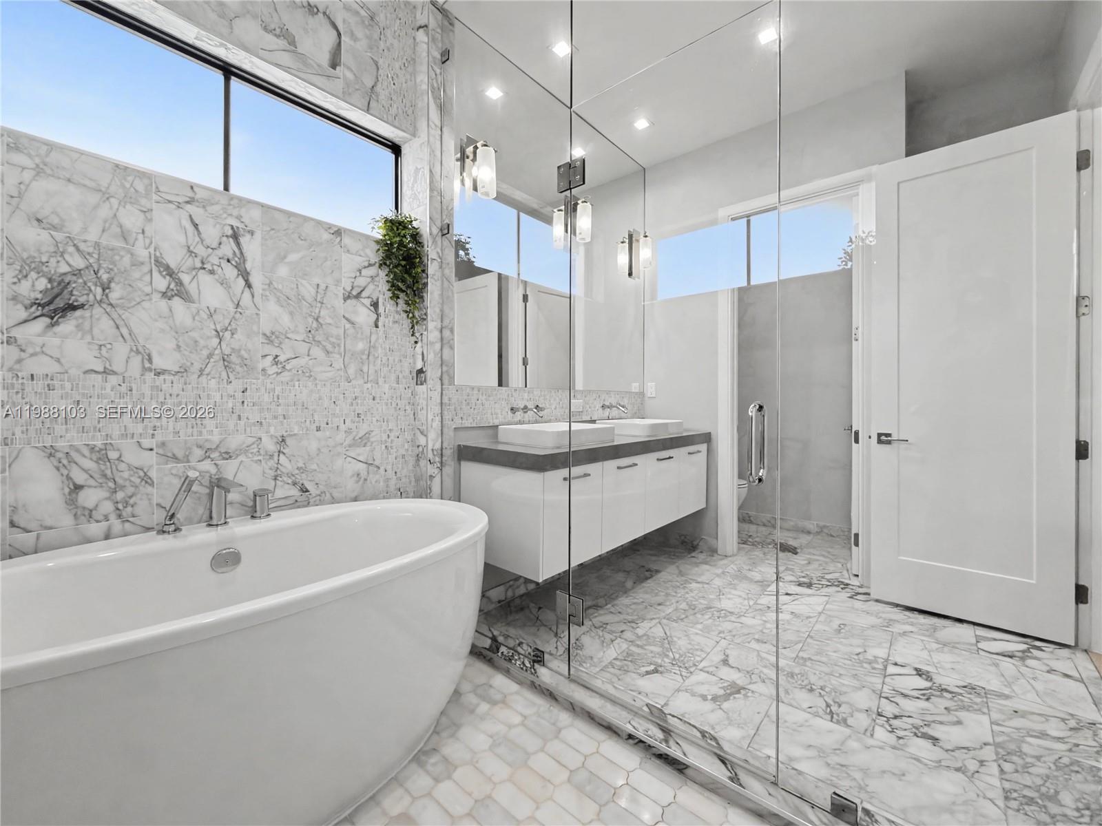 CANARIAS AT DORAL - Residential Lease