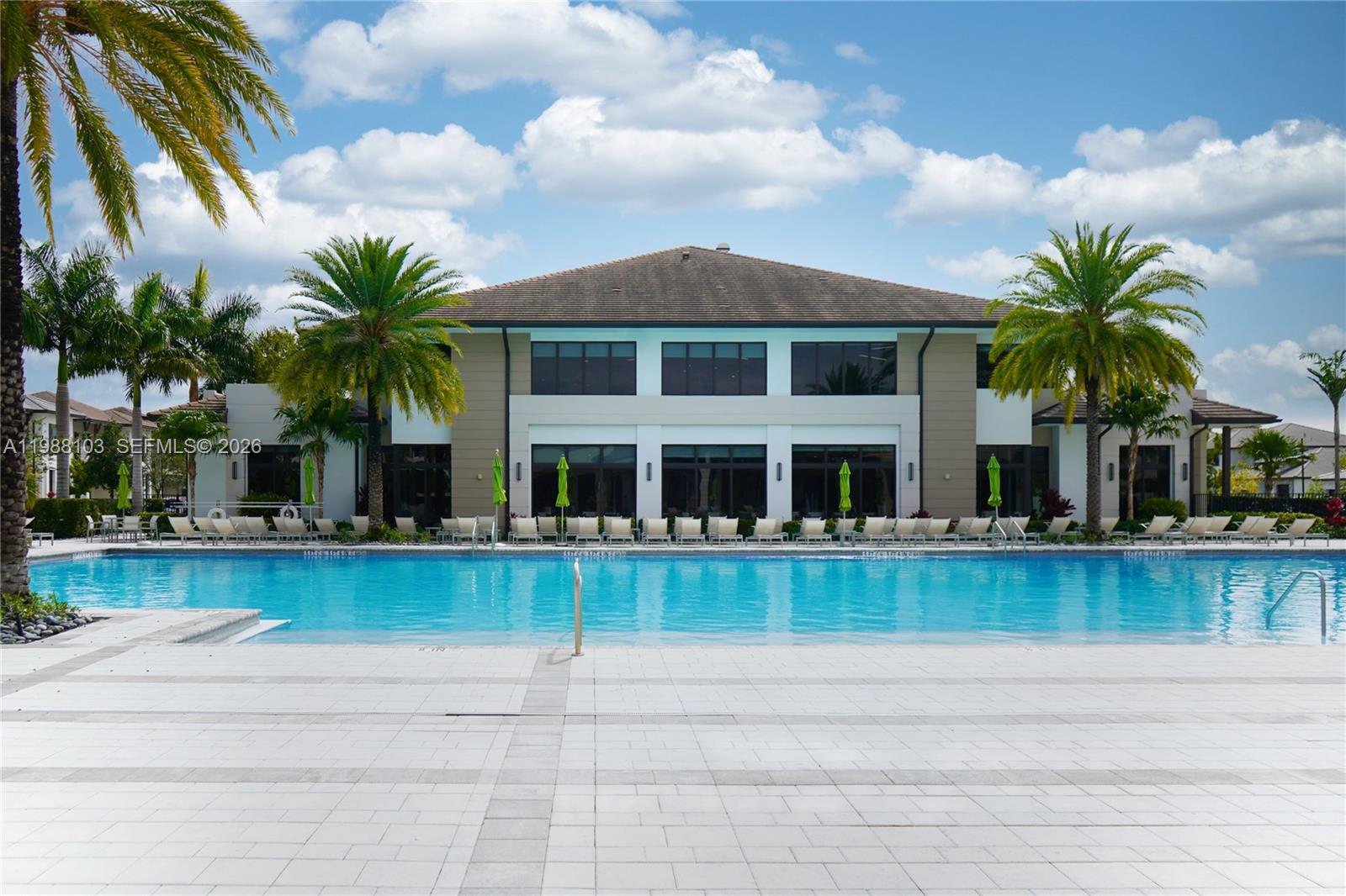 CANARIAS AT DORAL - Residential Lease