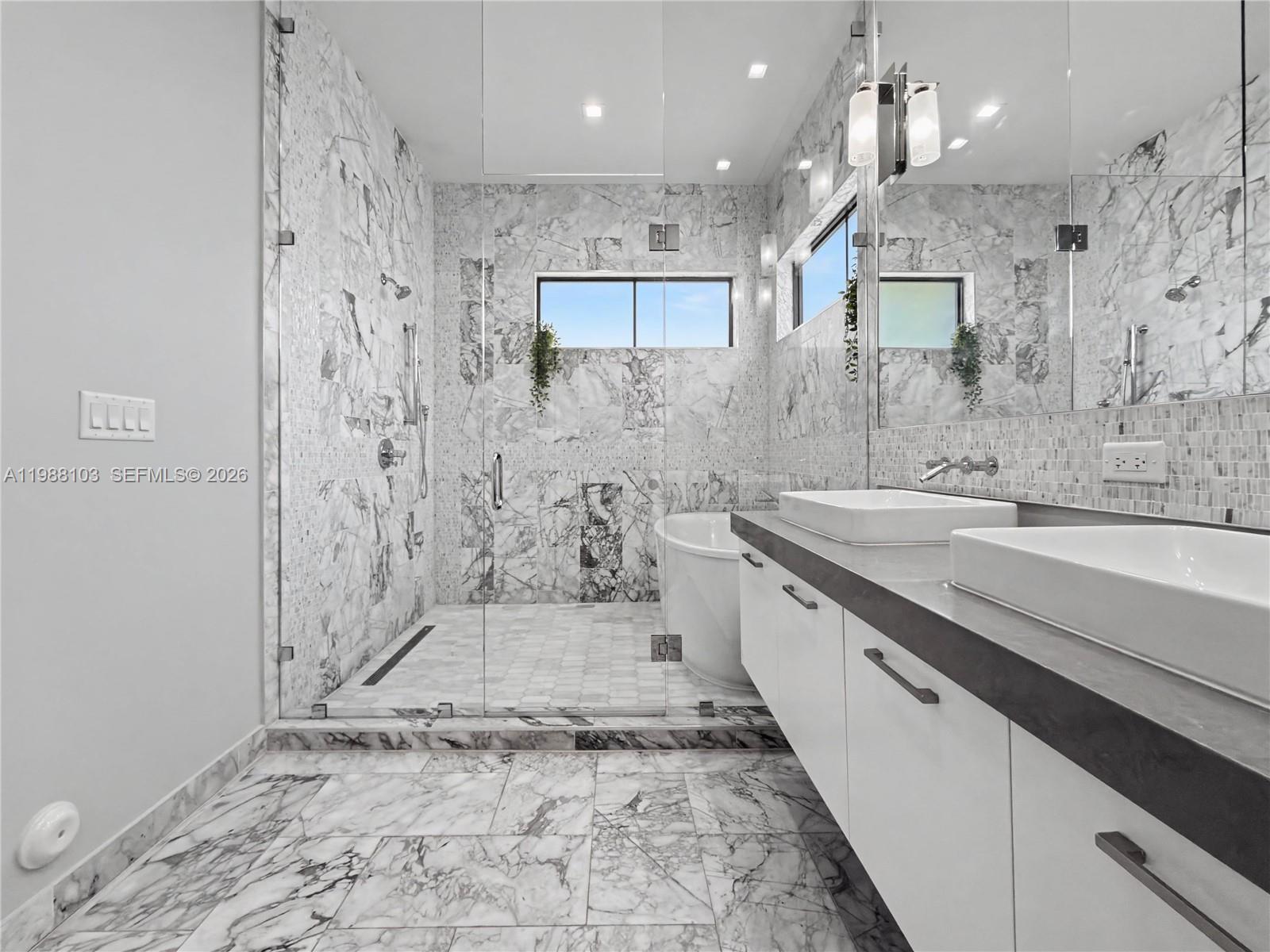 CANARIAS AT DORAL - Residential Lease