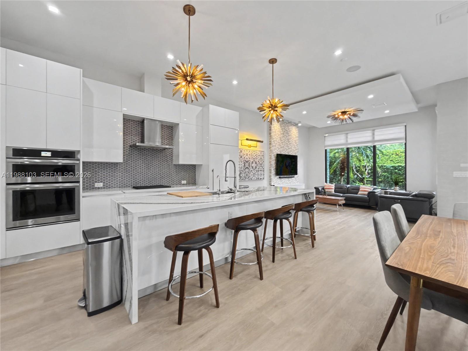 CANARIAS AT DORAL - Residential Lease