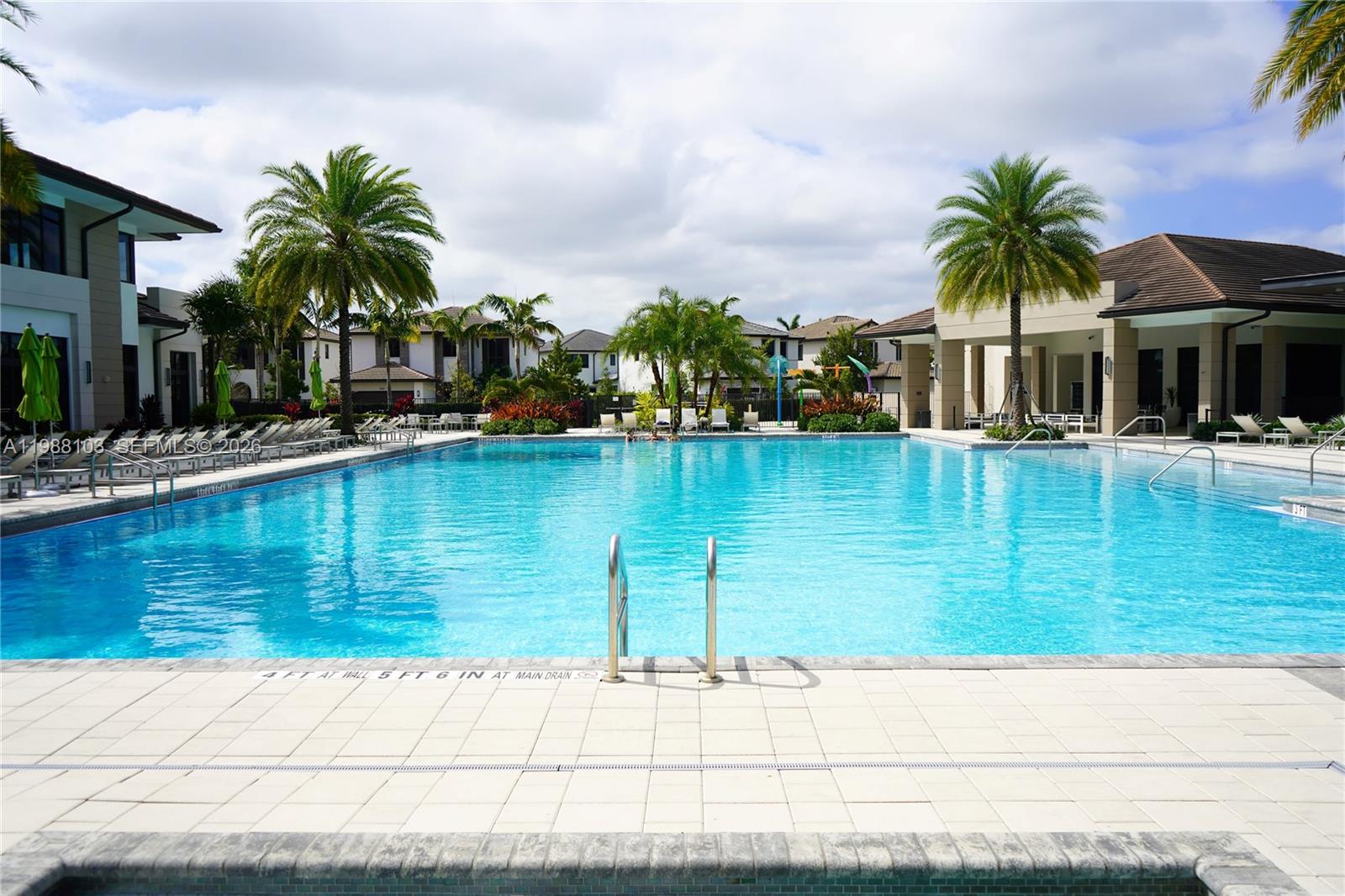 CANARIAS AT DORAL - Residential Lease