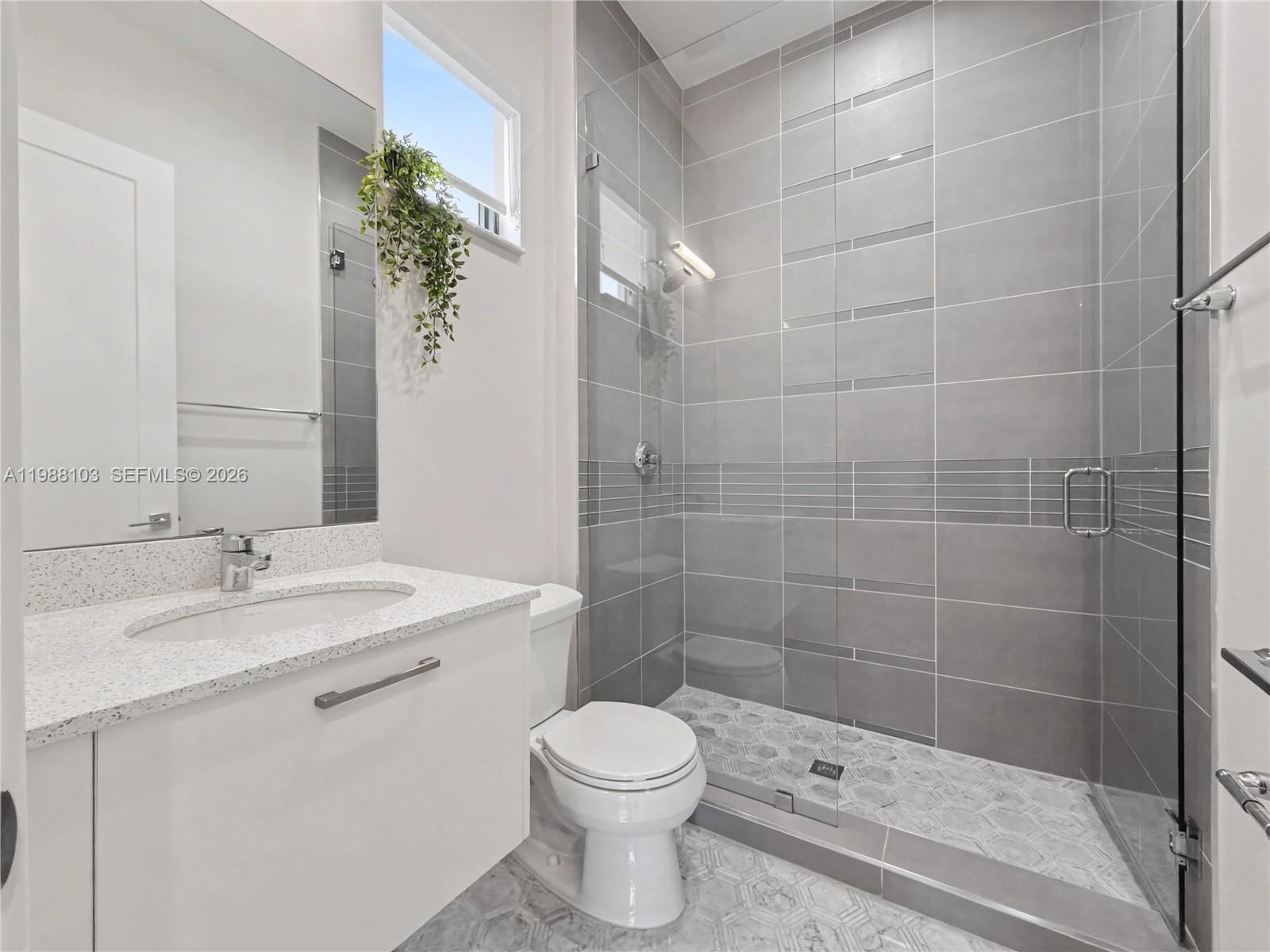 CANARIAS AT DORAL - Residential Lease