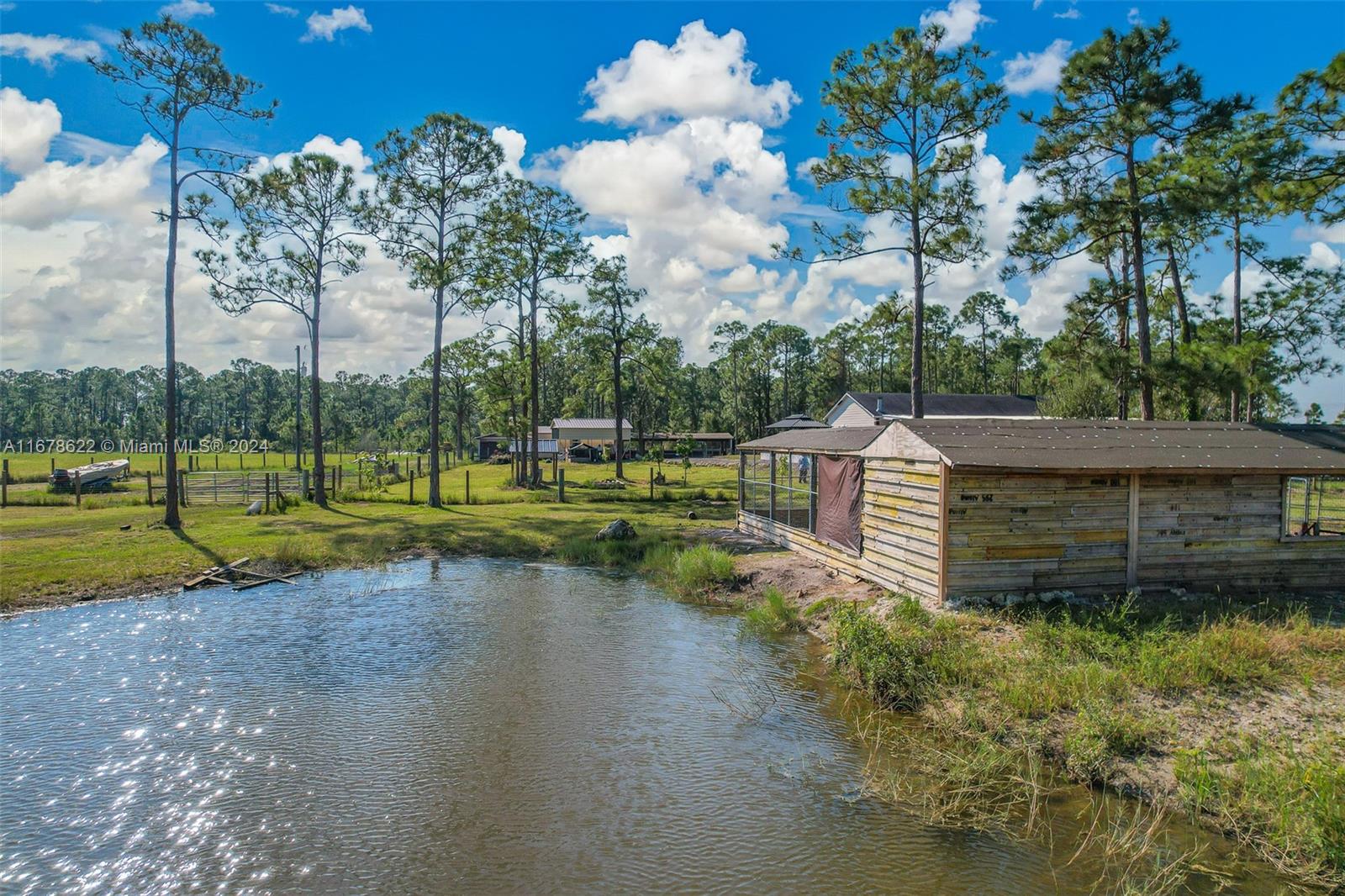 FL HENDRY LAND 40 AC TRS U - Residential