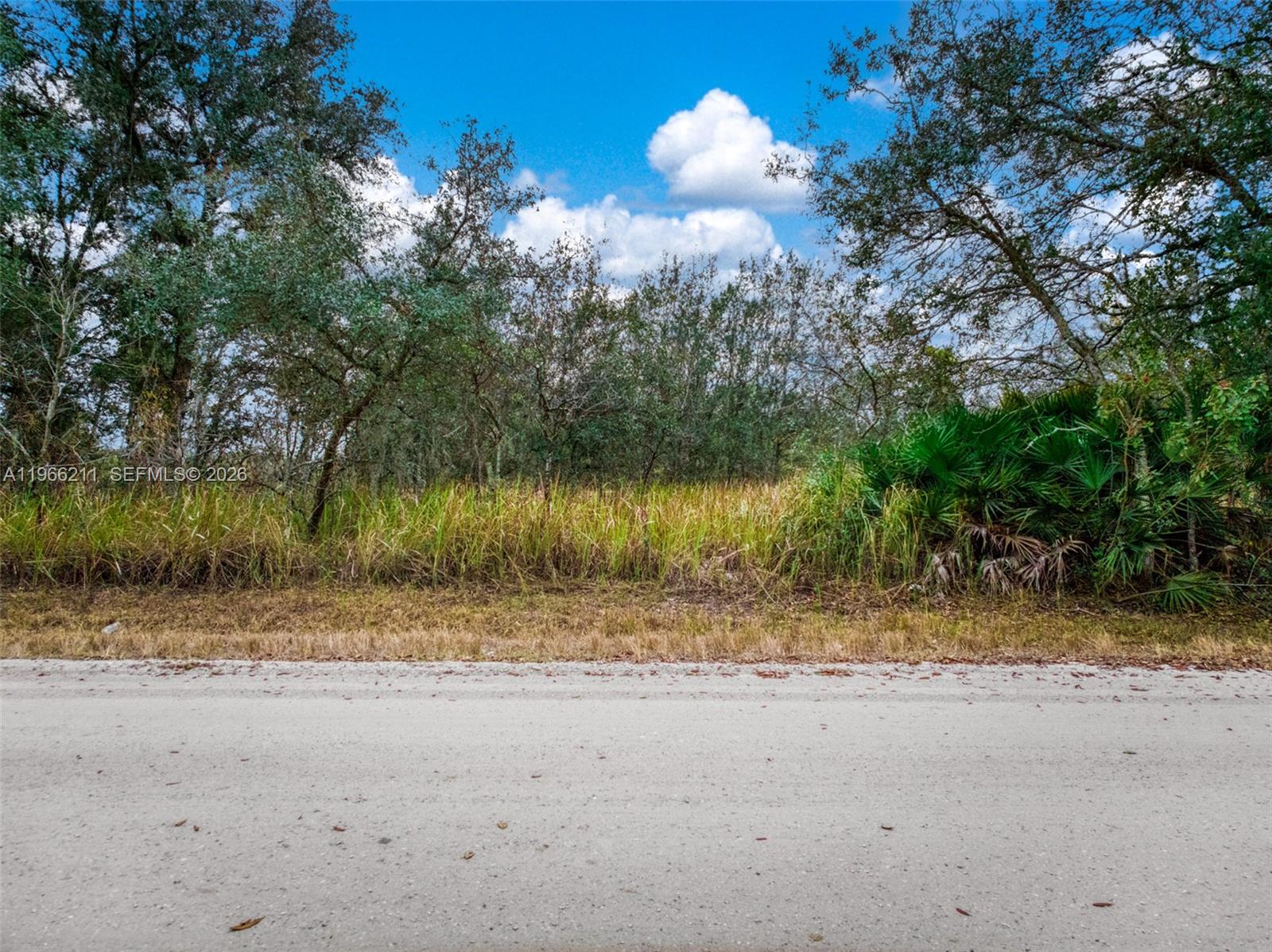 2713 W Hasbrouck Road