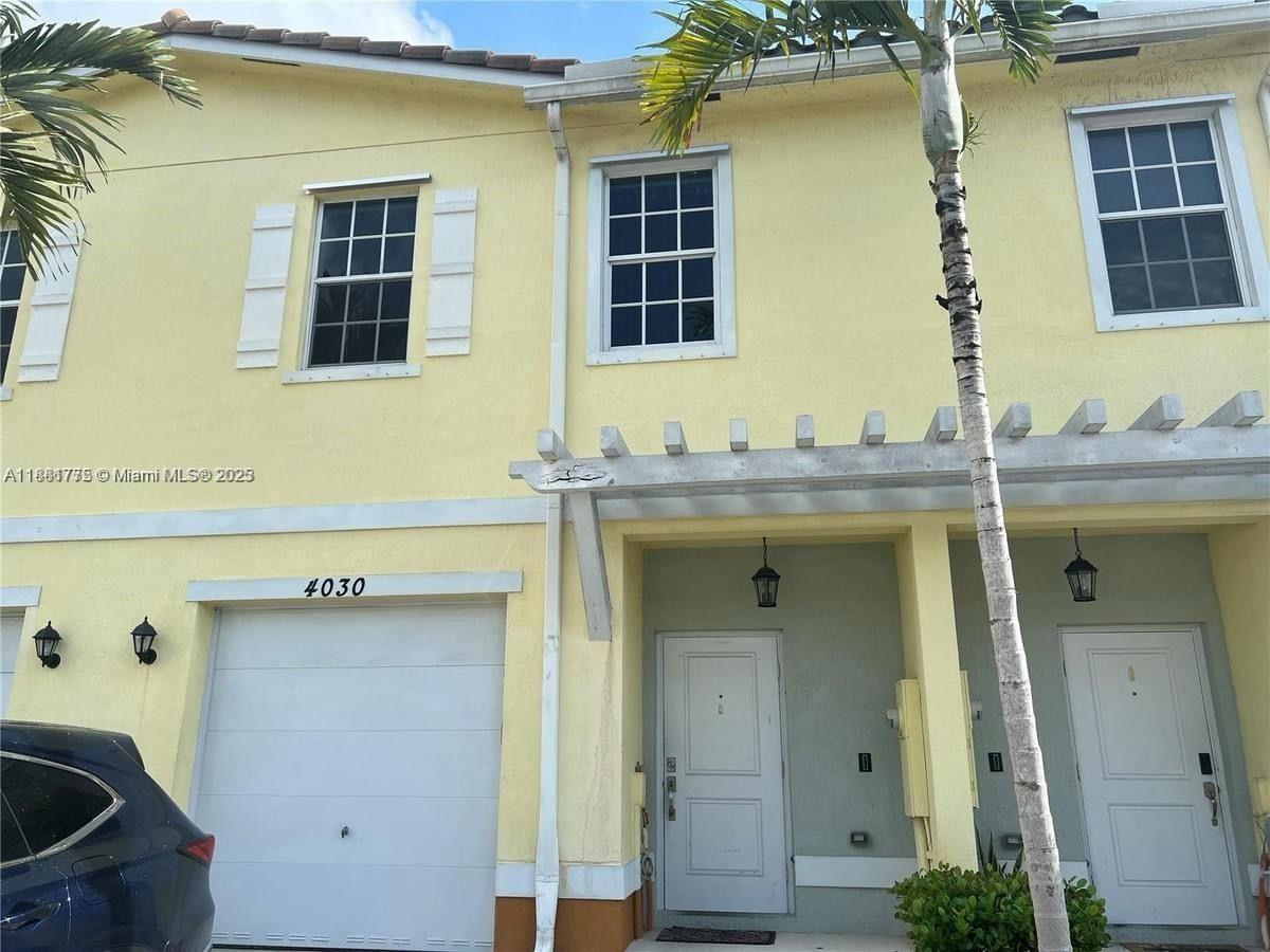 CRICKET CLUB - Residential Lease
