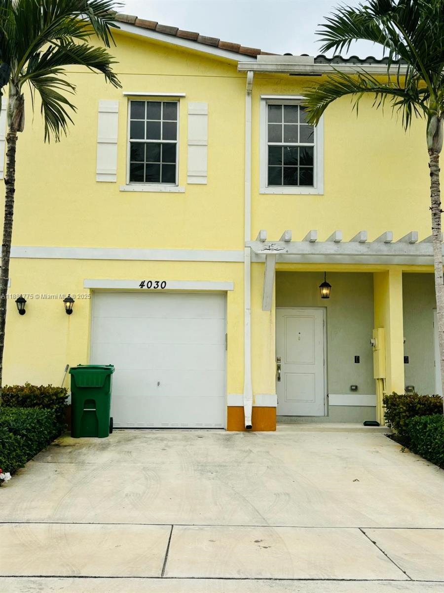 CRICKET CLUB - Residential Lease
