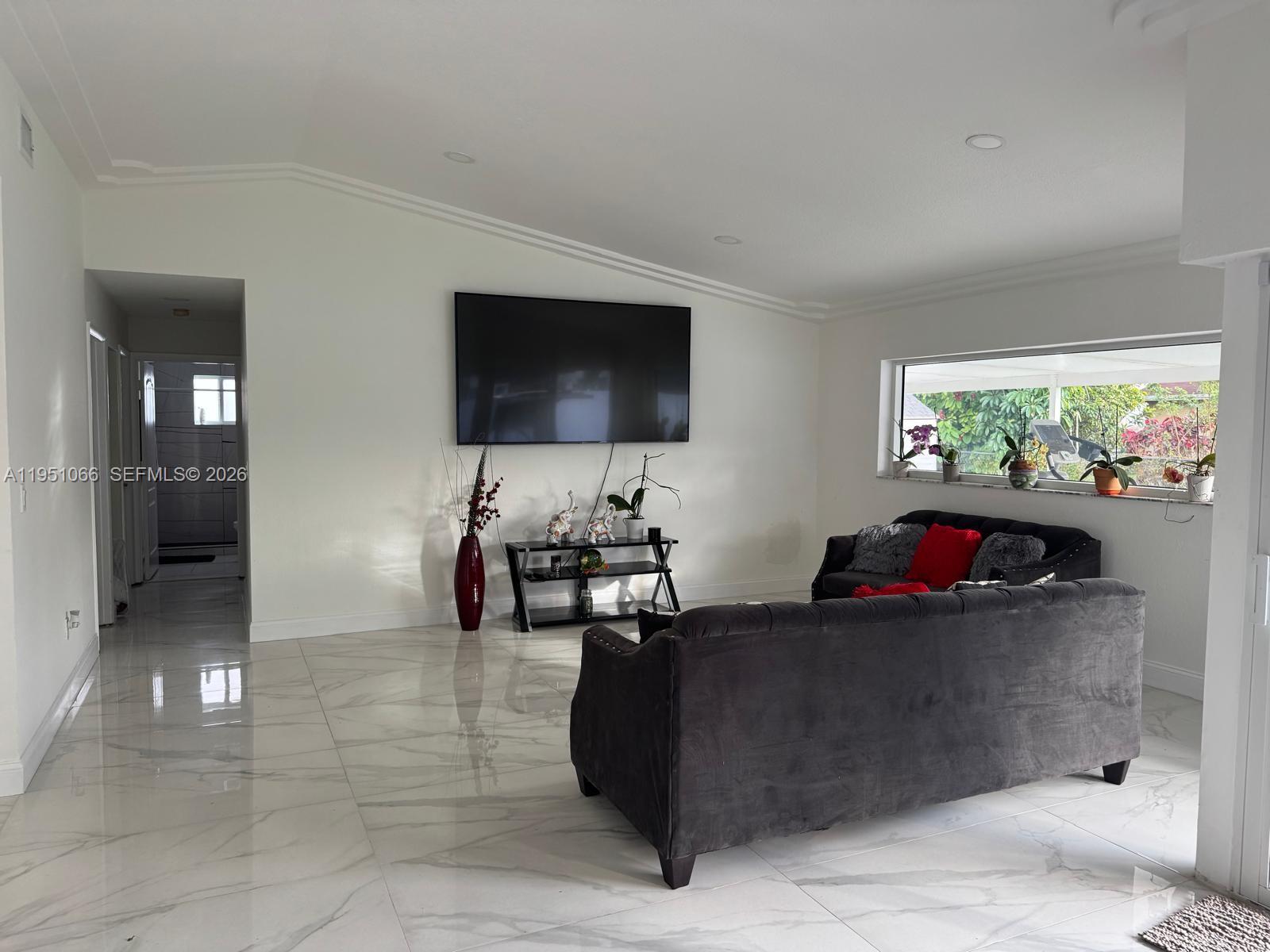 MEADOW WOOD MANOR SEC 8 - Residential