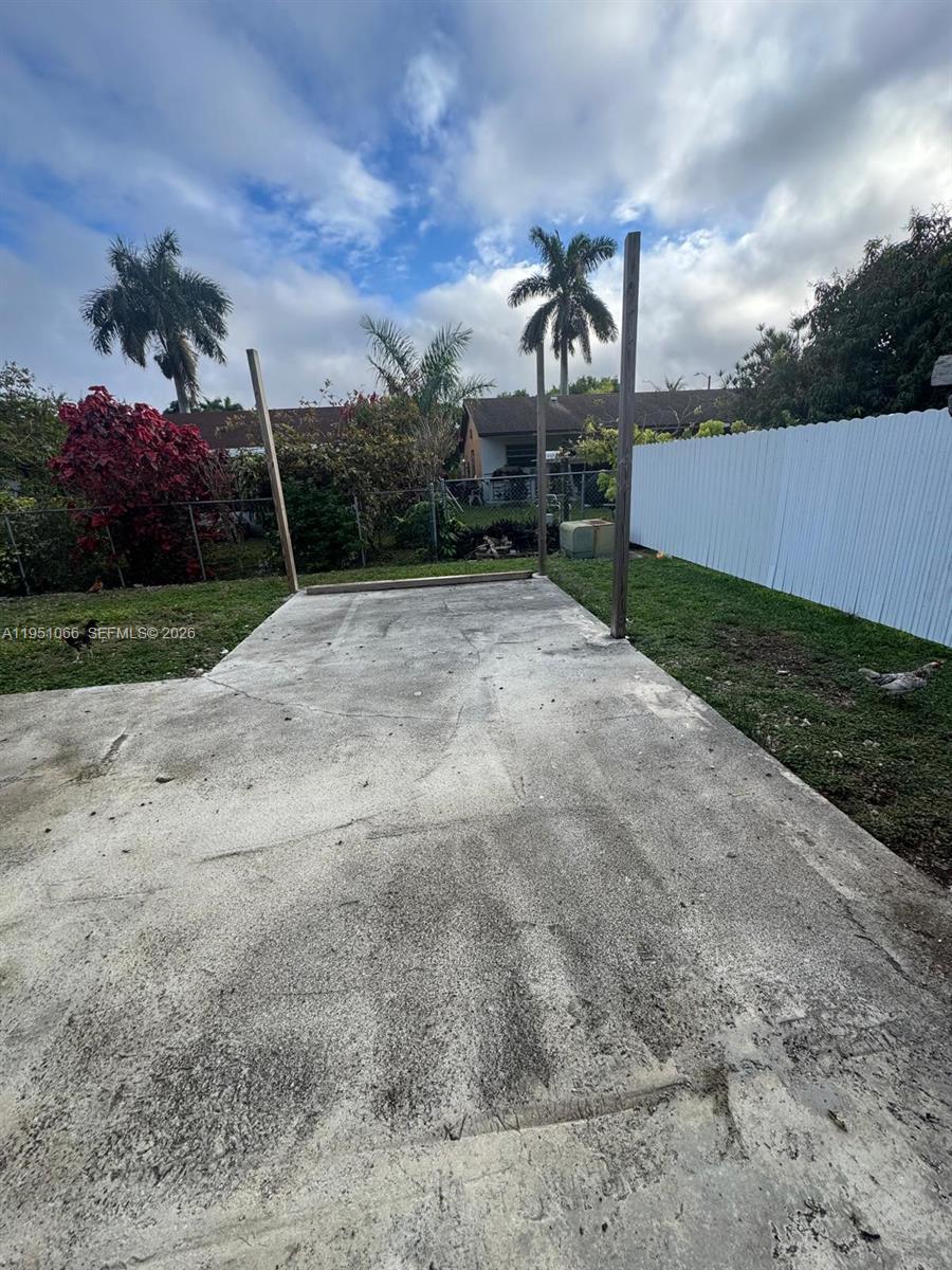 MEADOW WOOD MANOR SEC 8 - Residential