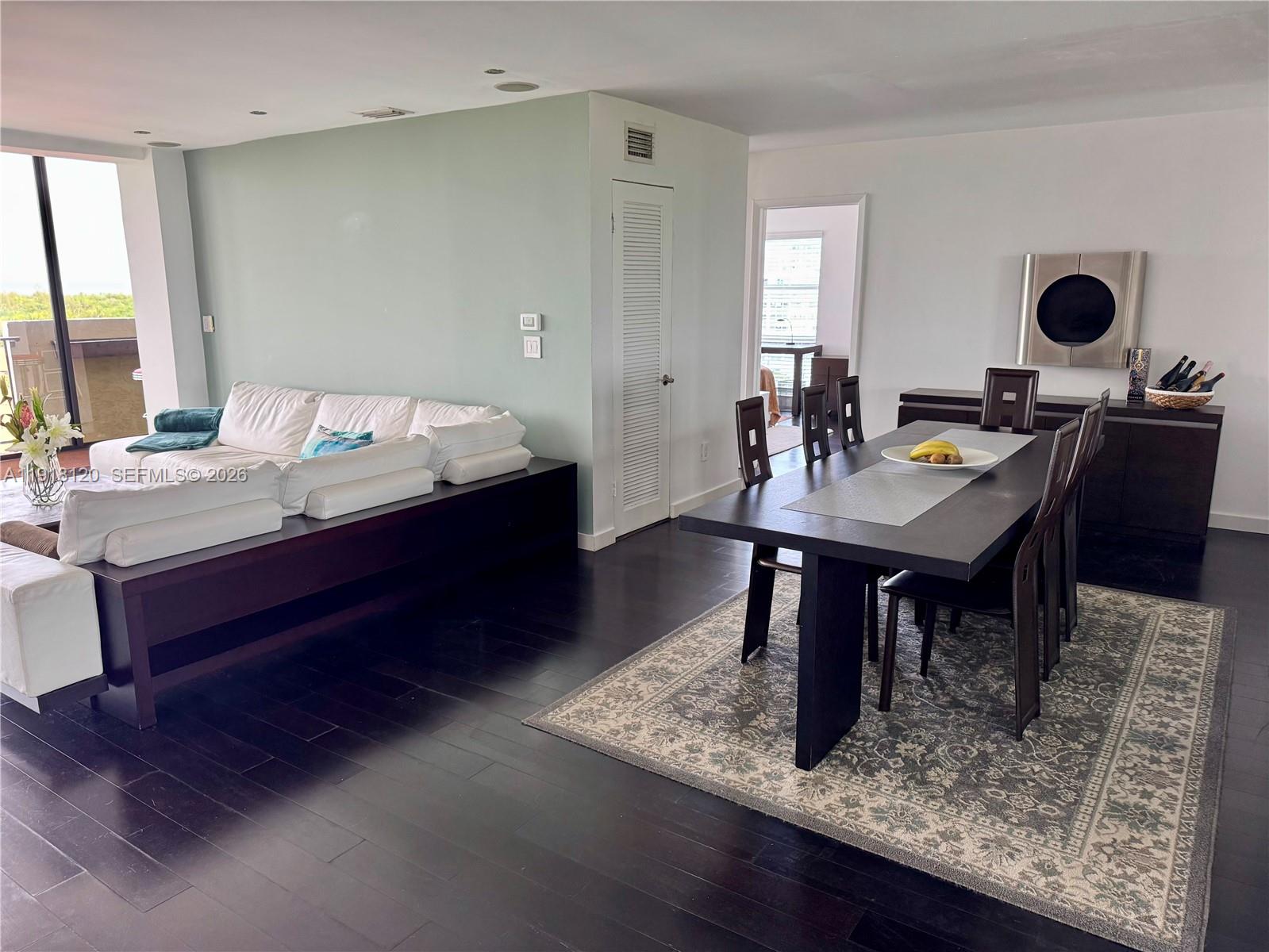 THE PALMS OF KEY BISCAYNE - Residential Lease