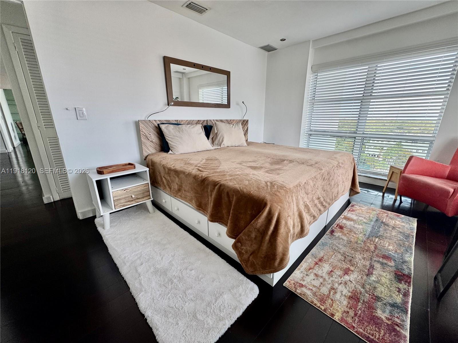 THE PALMS OF KEY BISCAYNE - Residential Lease
