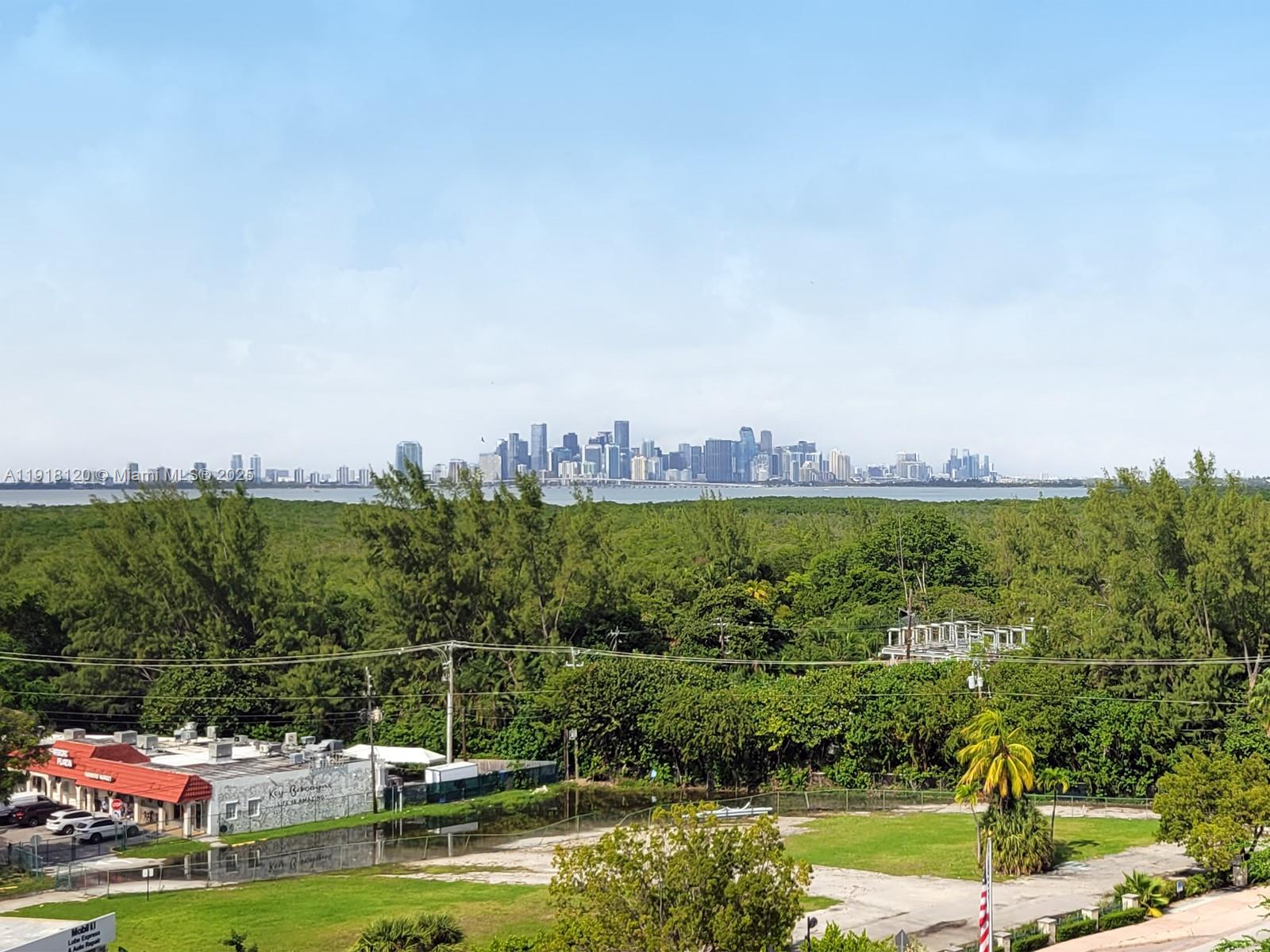 THE PALMS OF KEY BISCAYNE - Residential Lease