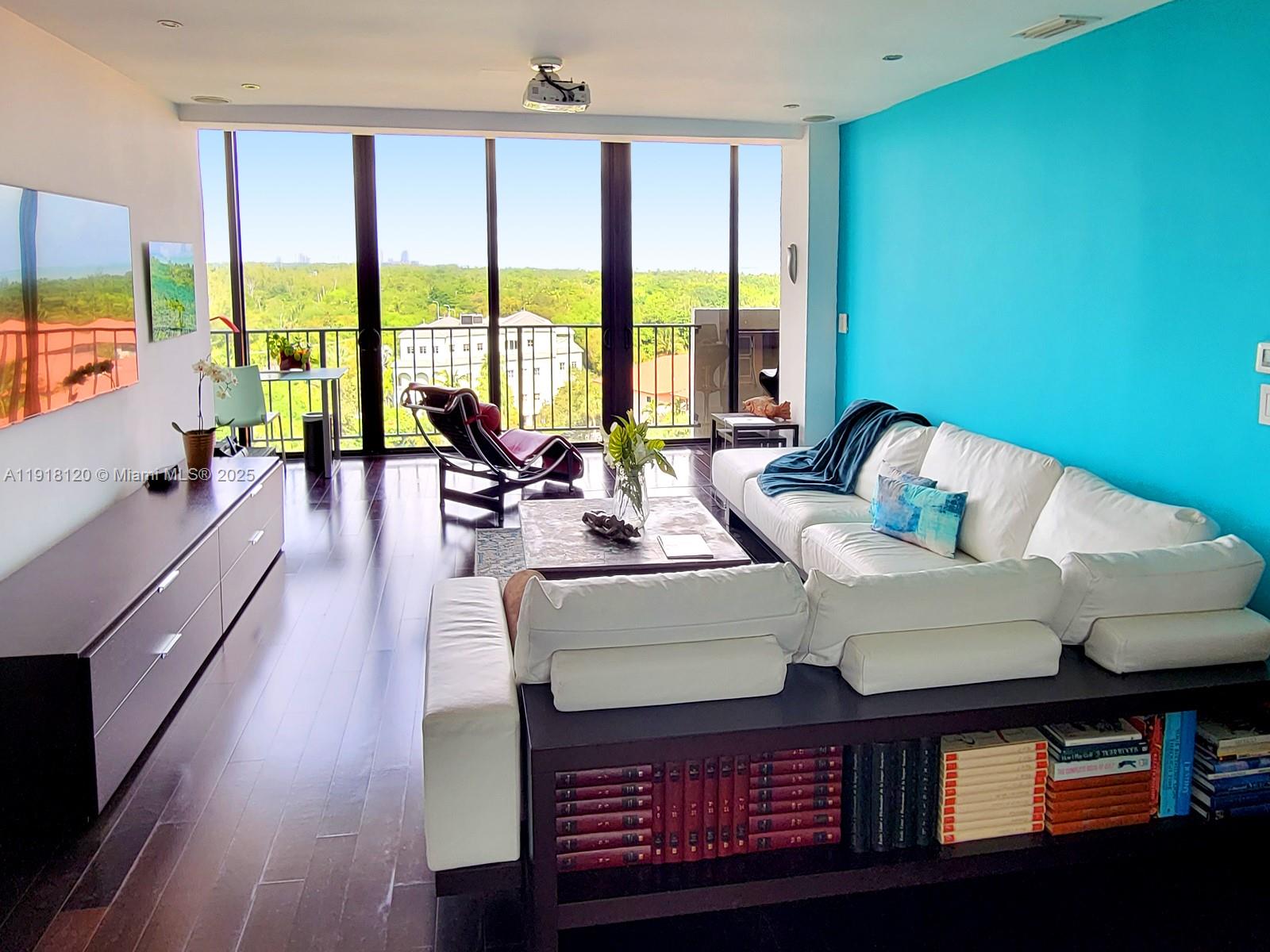 THE PALMS OF KEY BISCAYNE - Residential Lease