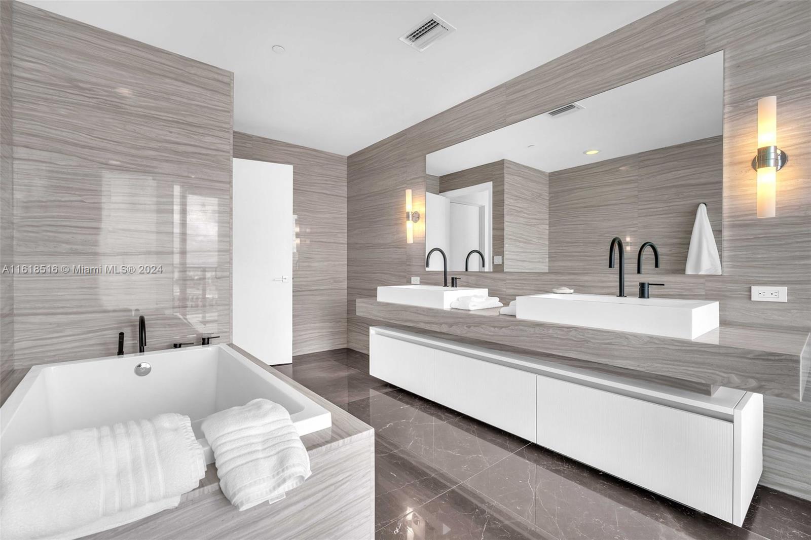Auberge Beach - Residential