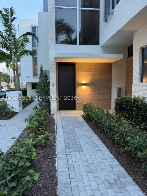 3750 Yacht Club Dr TH5