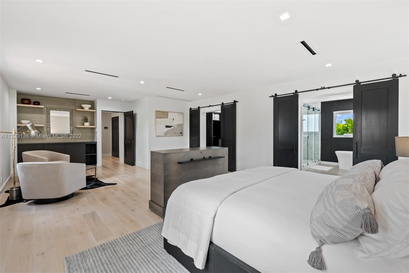 LA GORCE GOLF SUB - Residential