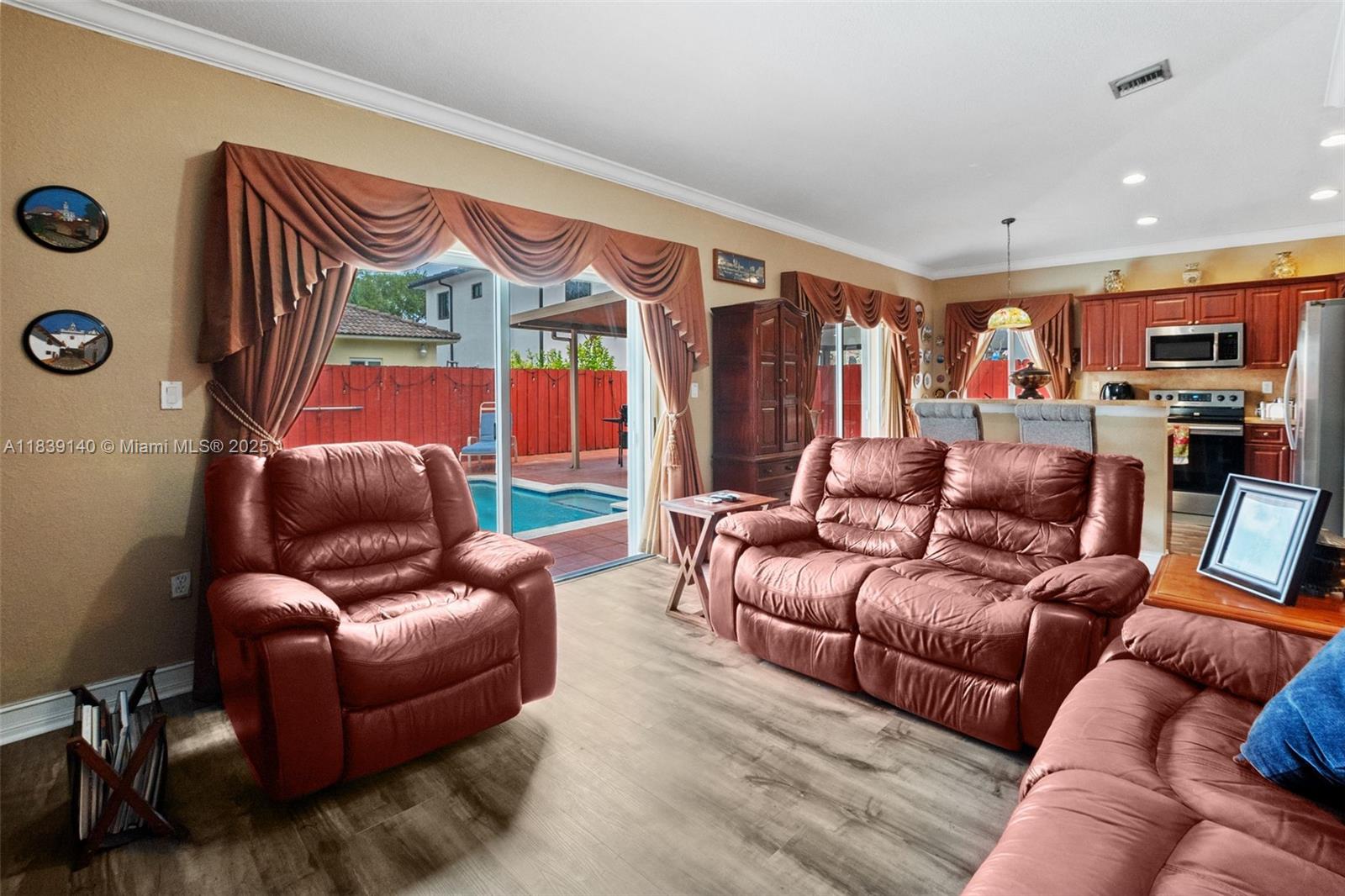 ROSEWAY SUB - Residential