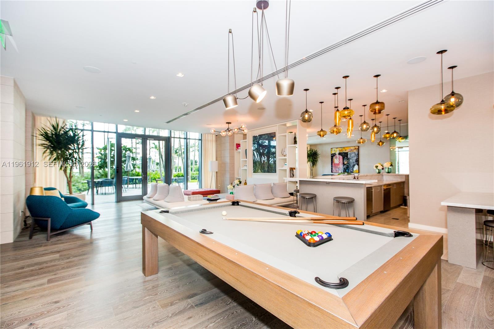 PARAISO BAY CONDO - Residential