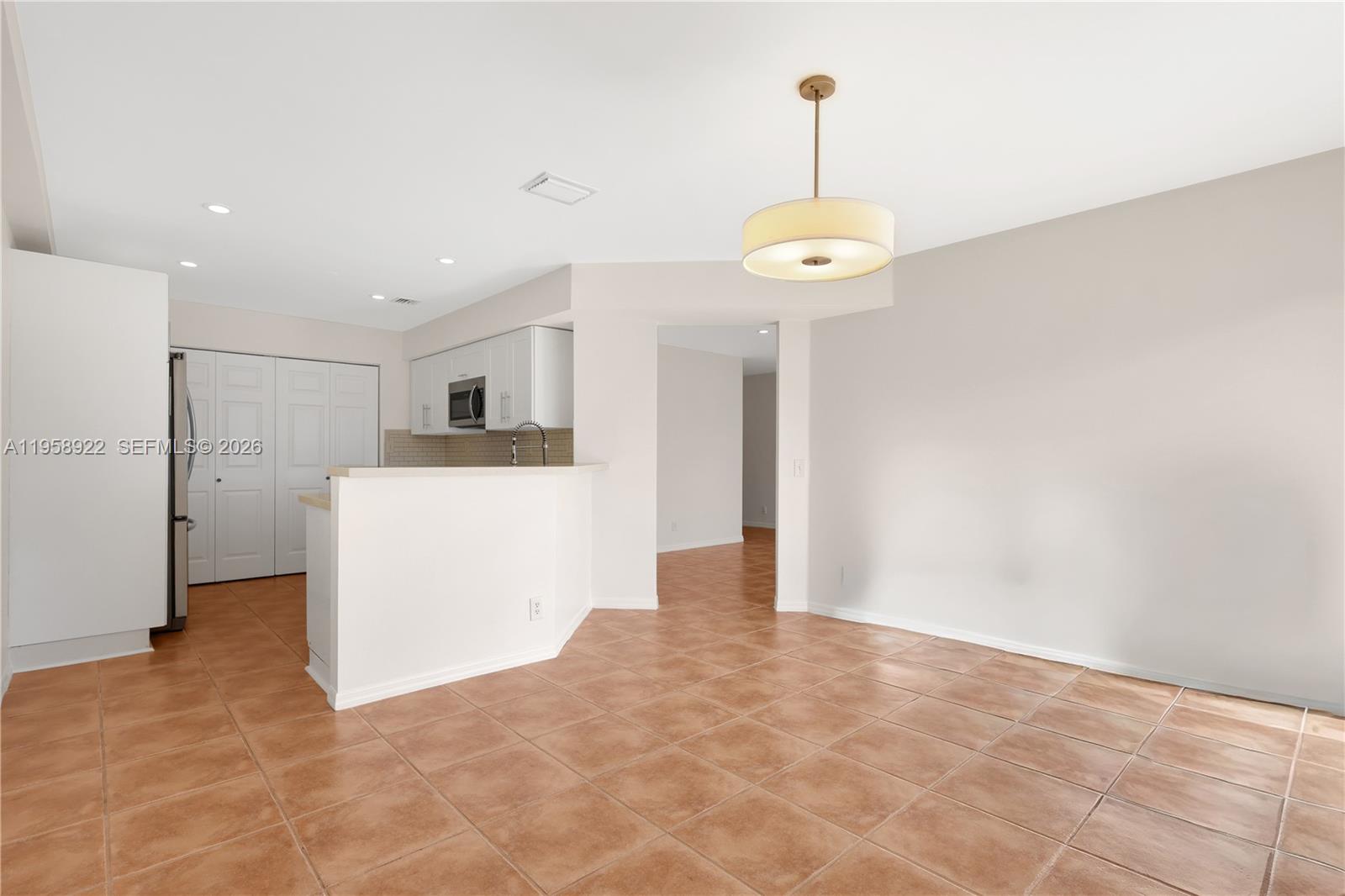 SOMERSET FOUR REPLAT - Residential Lease