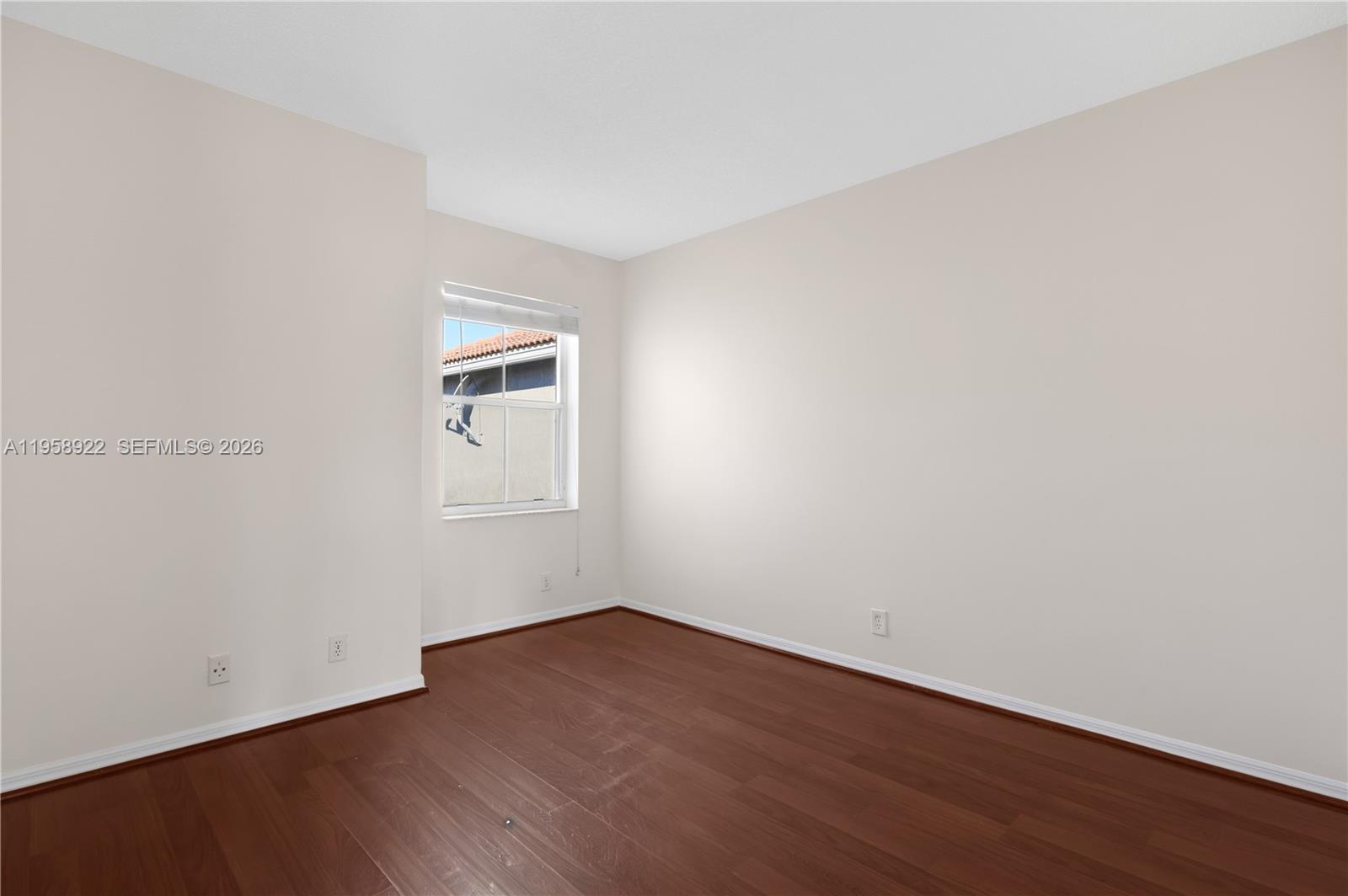 SOMERSET FOUR REPLAT - Residential Lease