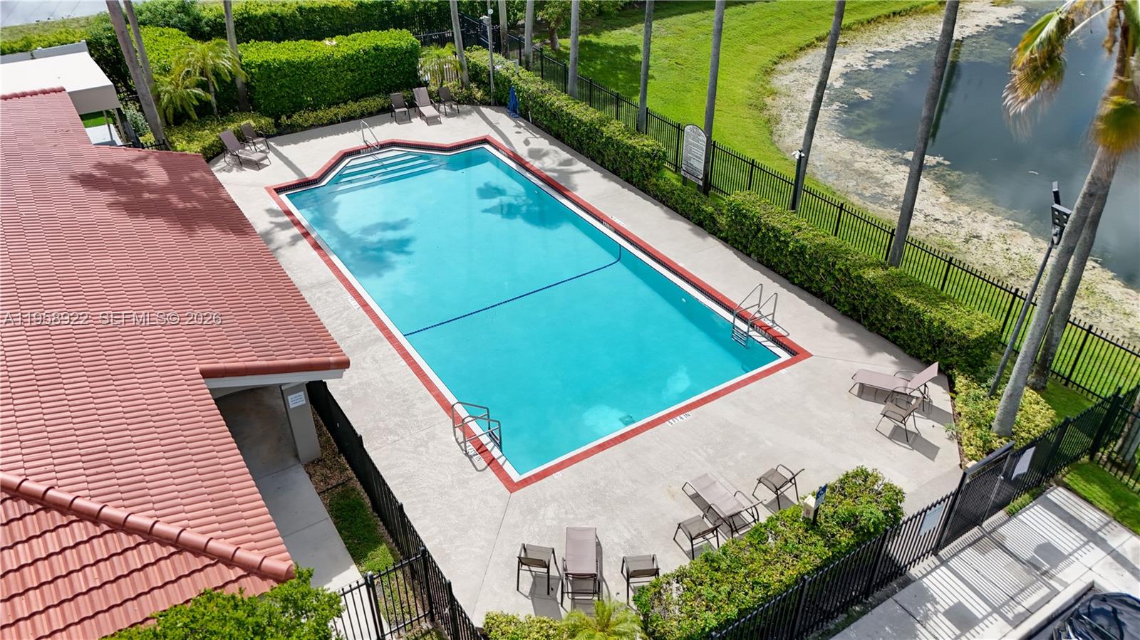 SOMERSET FOUR REPLAT - Residential Lease