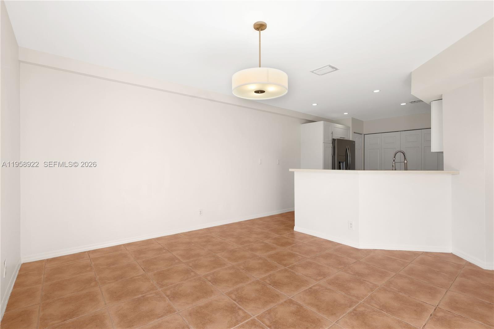 SOMERSET FOUR REPLAT - Residential Lease