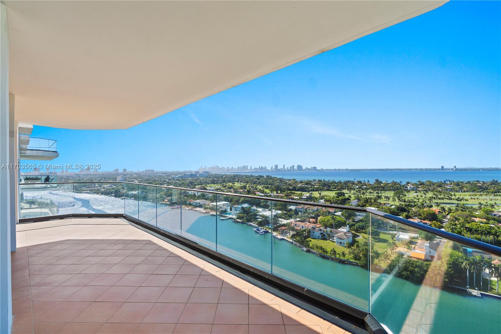 5500 Collins Ave 2302