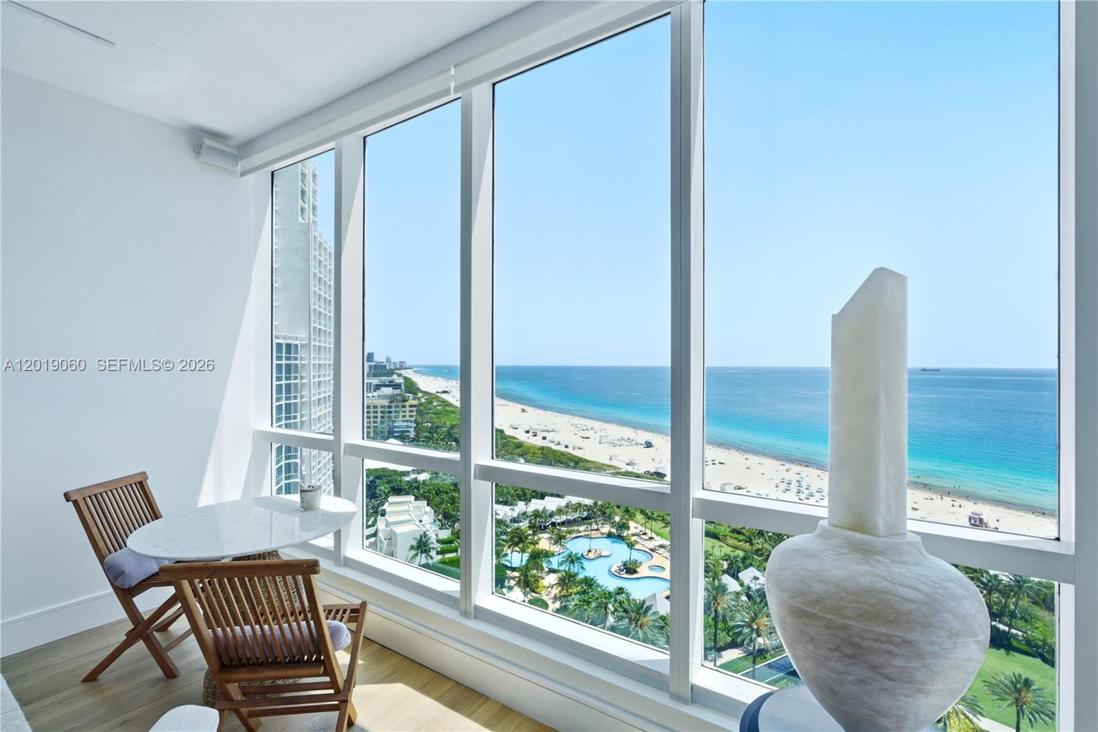 100 S Pointe Dr 1807