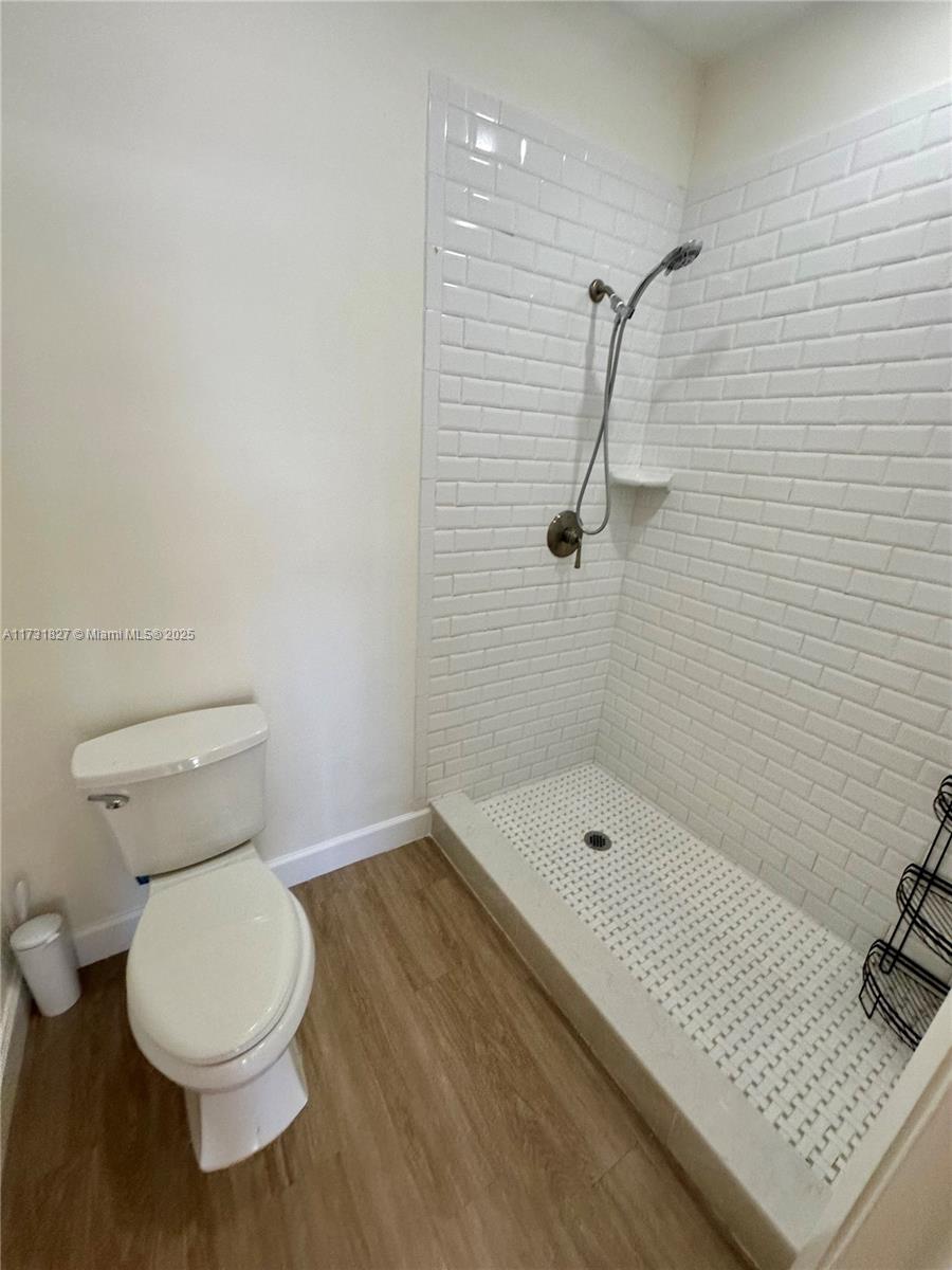 HARBOR VILLAGE SEC - Residential Lease