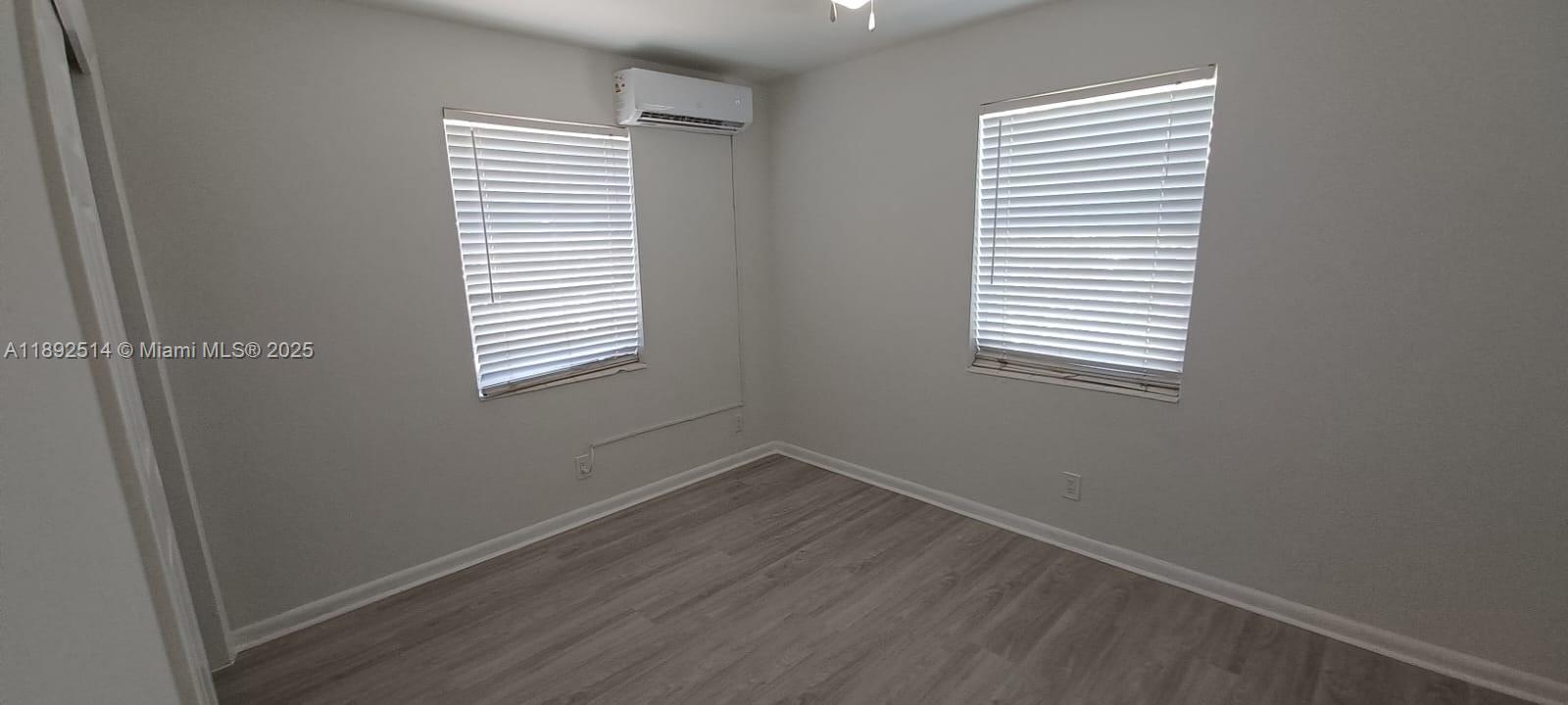 CRESTVIEW BOYNTON - Residential Income