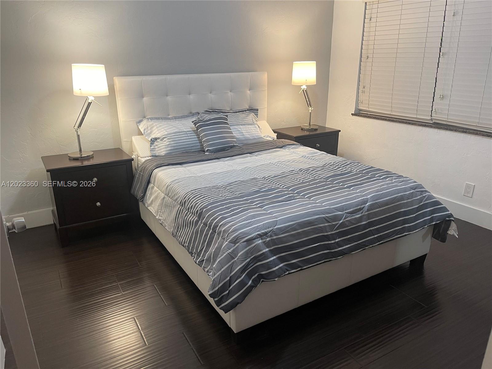 990 Meridian Ave -