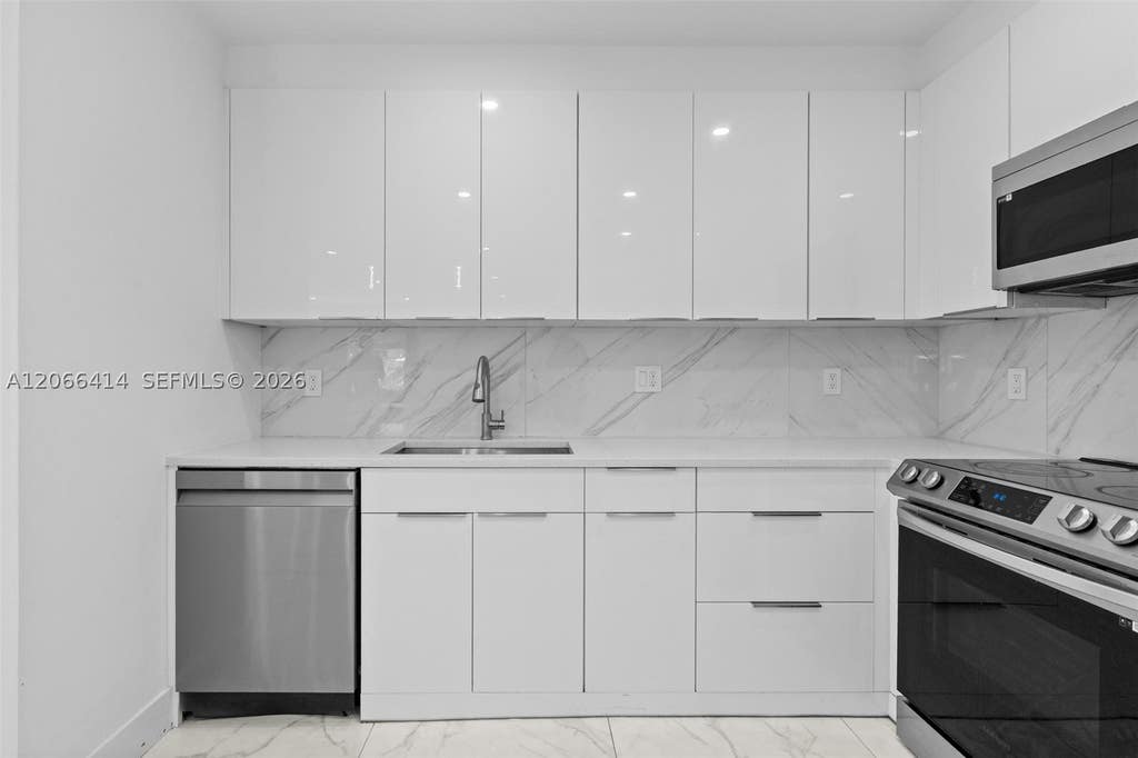Photo of 669 NW 15th Ave #0, Boca Raton, FL 33486 (MLS # A12066414)