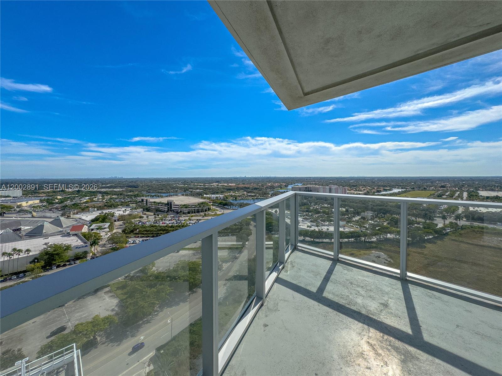 METROPICA NORTH TOWER ONE - Residential