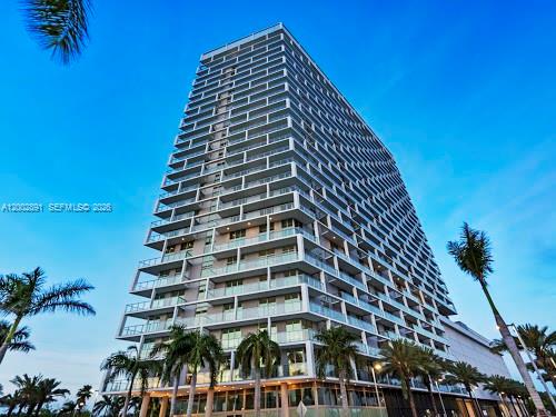 METROPICA NORTH TOWER ONE - Residential