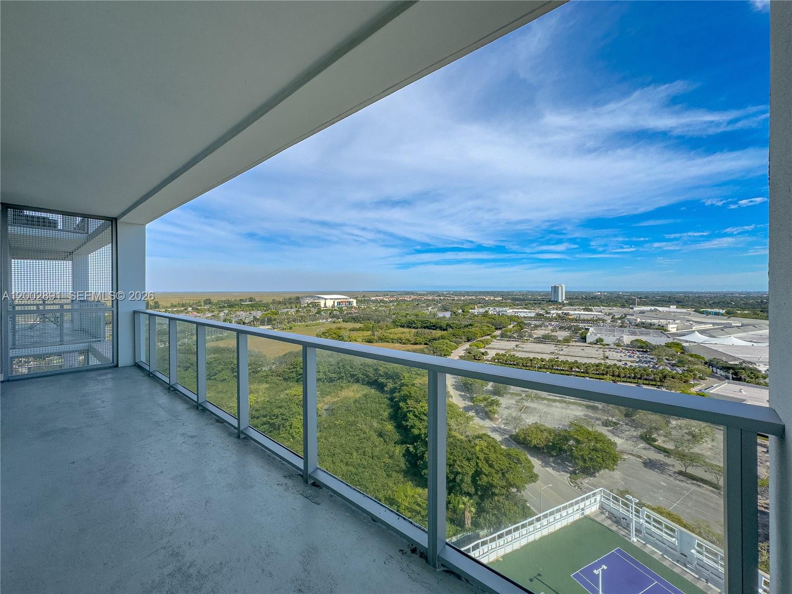 METROPICA NORTH TOWER ONE - Residential
