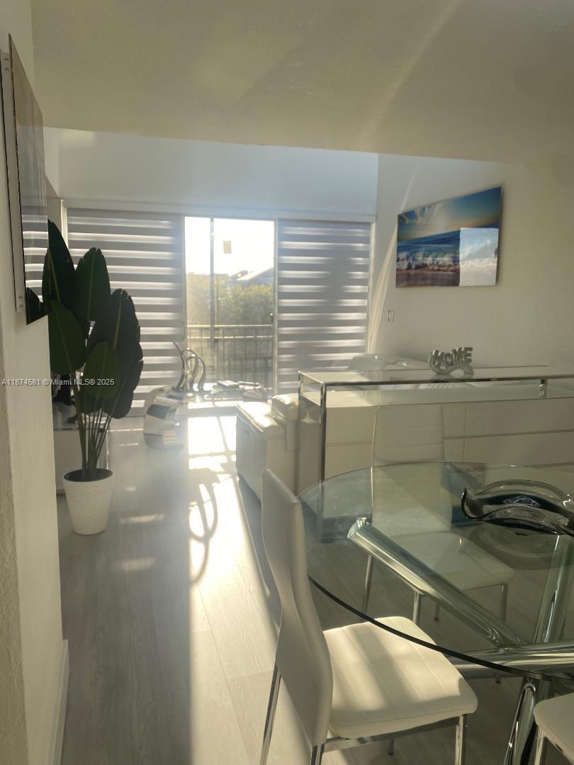 THE GREENS CONDO - Residential