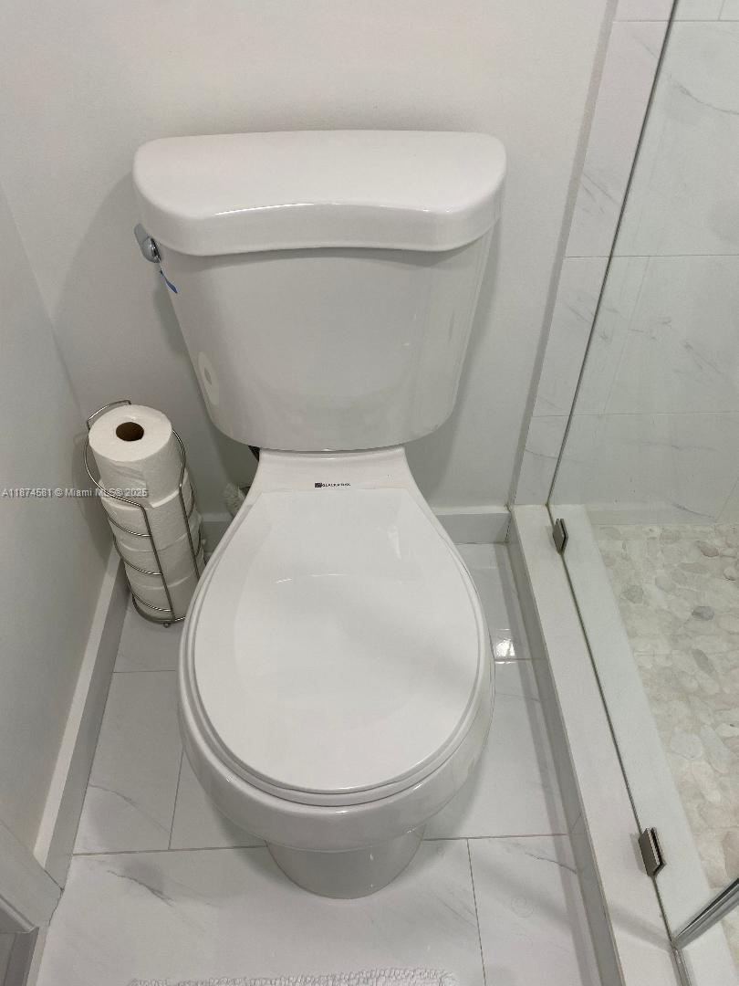 THE GREENS CONDO - Residential