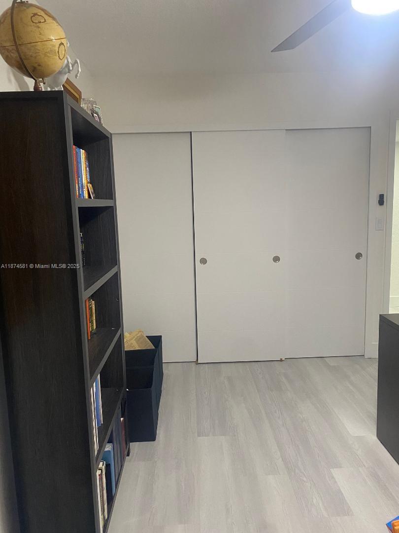 THE GREENS CONDO - Residential