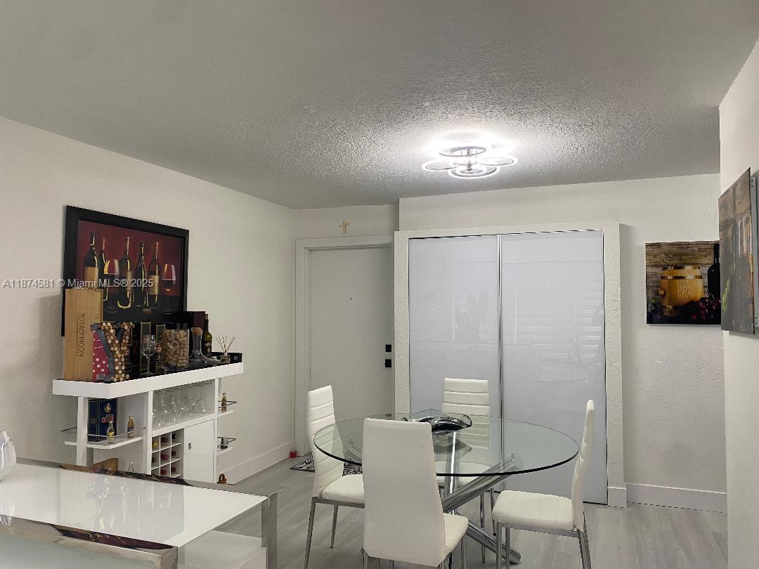 THE GREENS CONDO - Residential