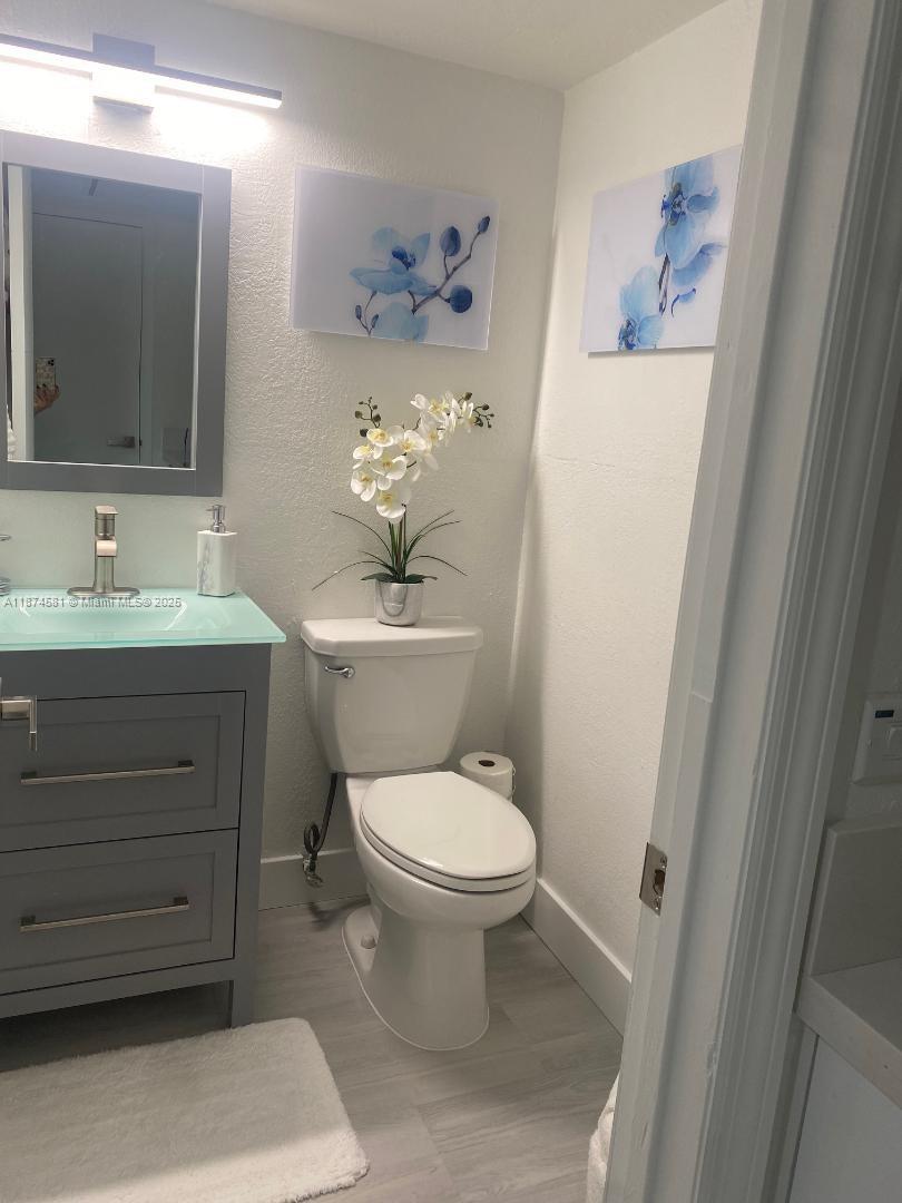 THE GREENS CONDO - Residential